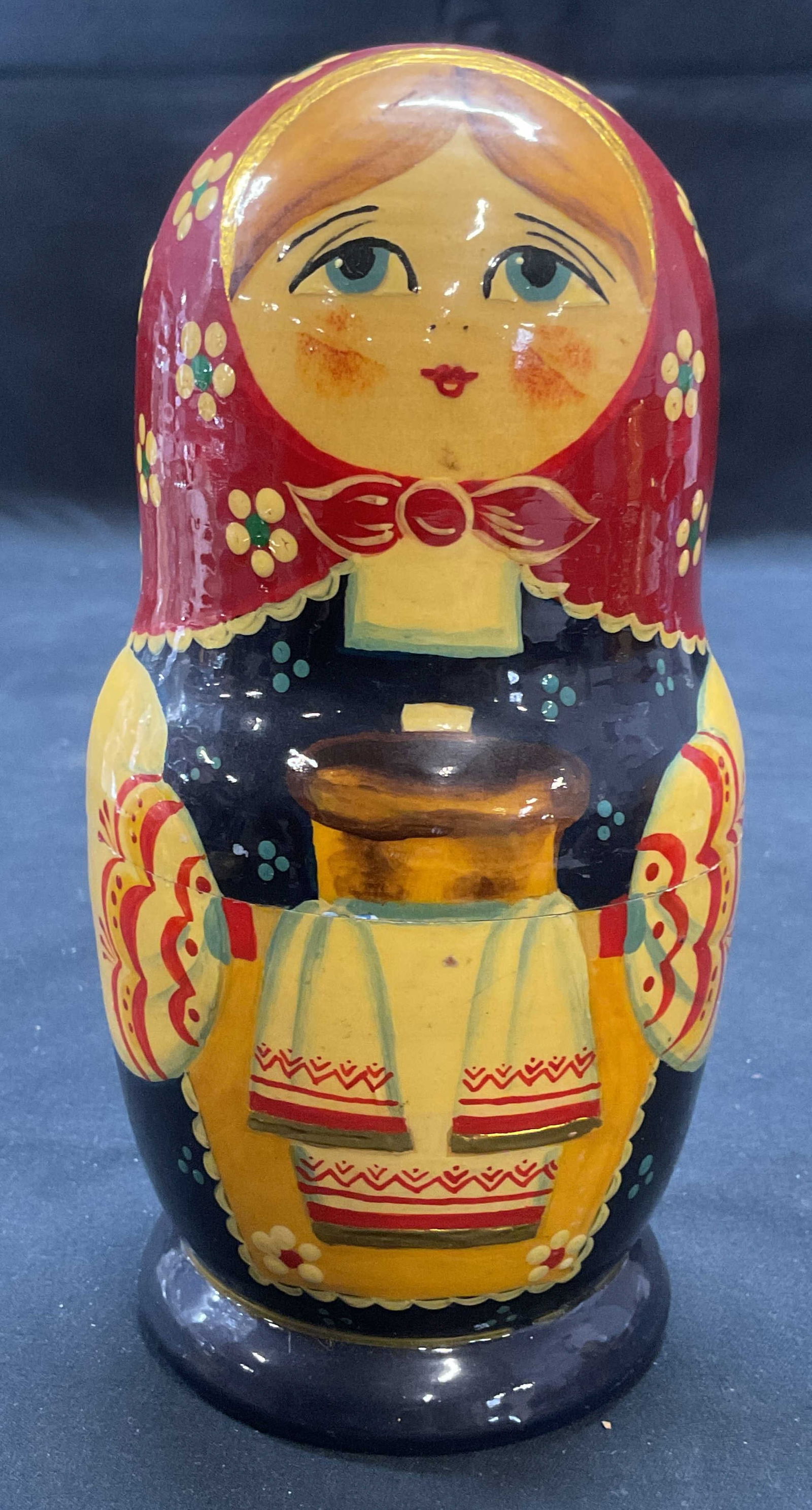 Vintage Russian Lacquered Wood Nesting Doll (1 of 6)