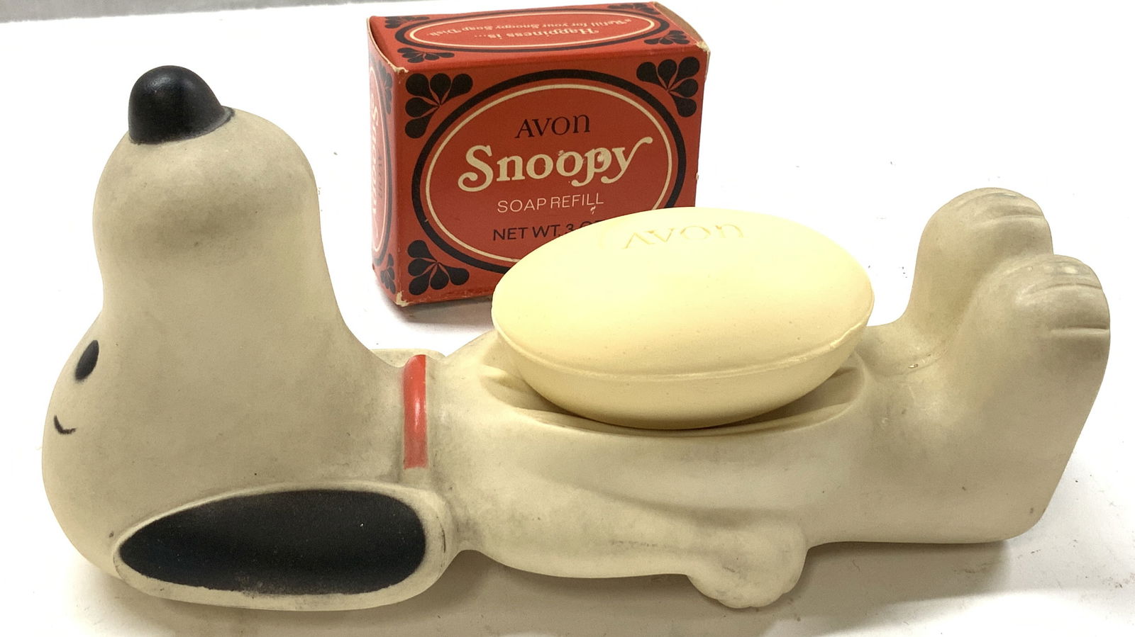 Avon Snoopy Rubber Soap Dish w Avon Soap, 1950 (1 of 6)