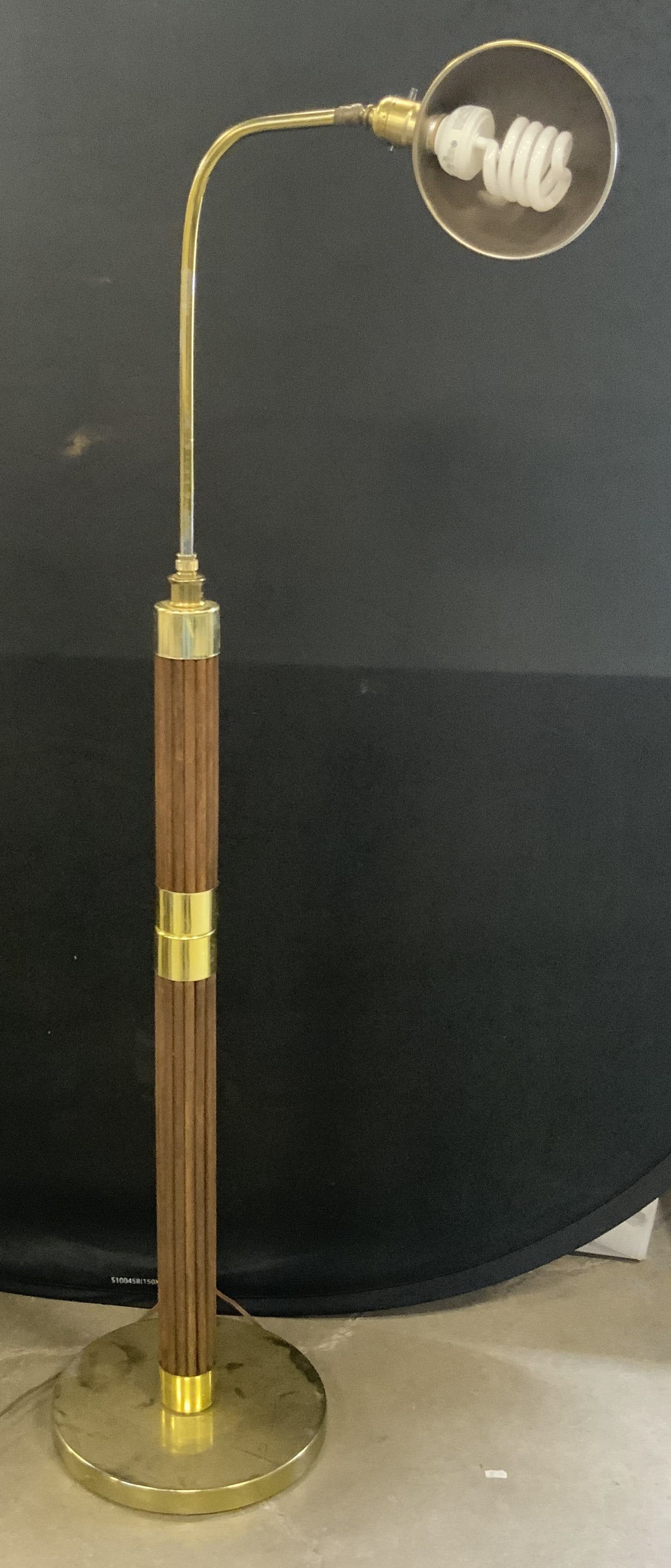 LEVITON USA Vintage Adjustable Floor Lamp (1 of 9)