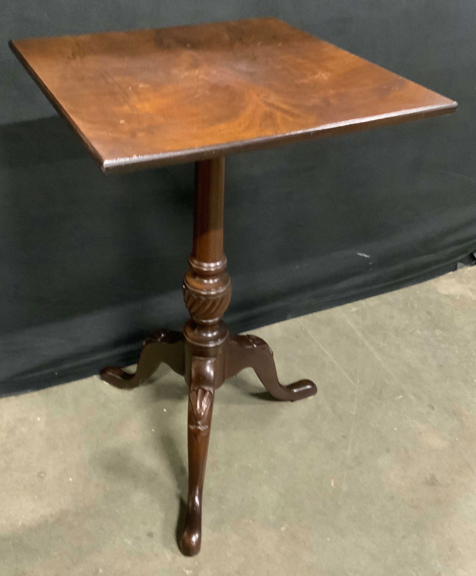 Vintage Regency Style Carved Wood Side Table (1 of 8)