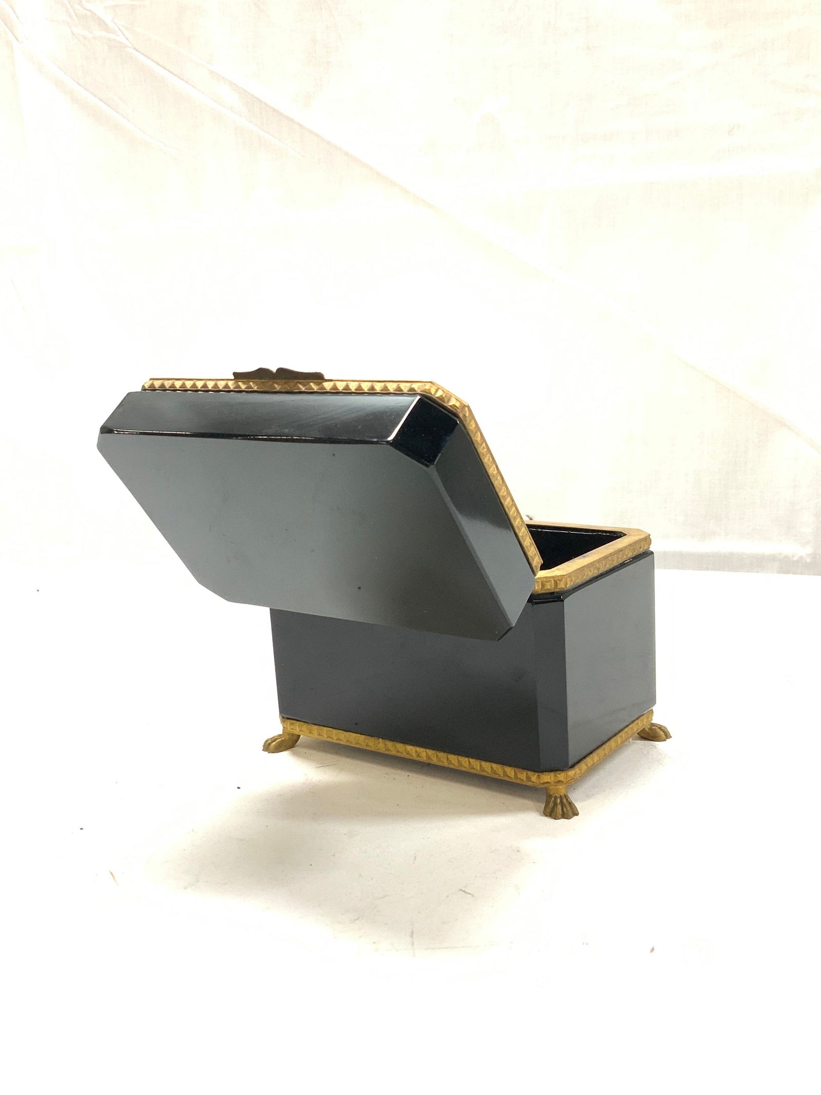 Footed Black Murano Glass Dresser Box w Ormolu (1 of 7)