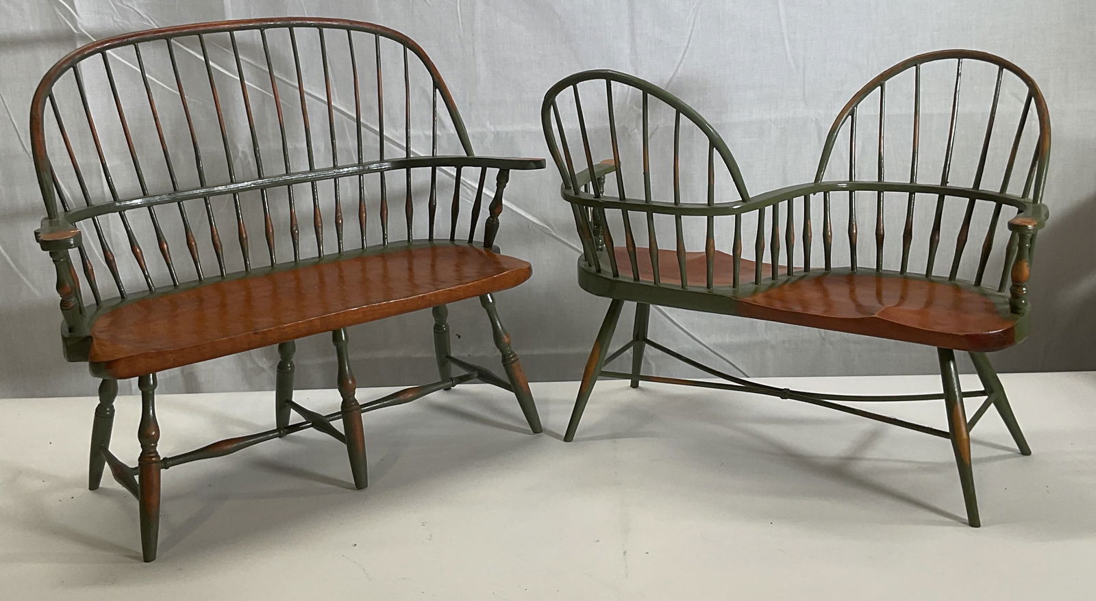 Lot 2 Vntg Upper Deck Wood Doll House Benches (1 of 10)