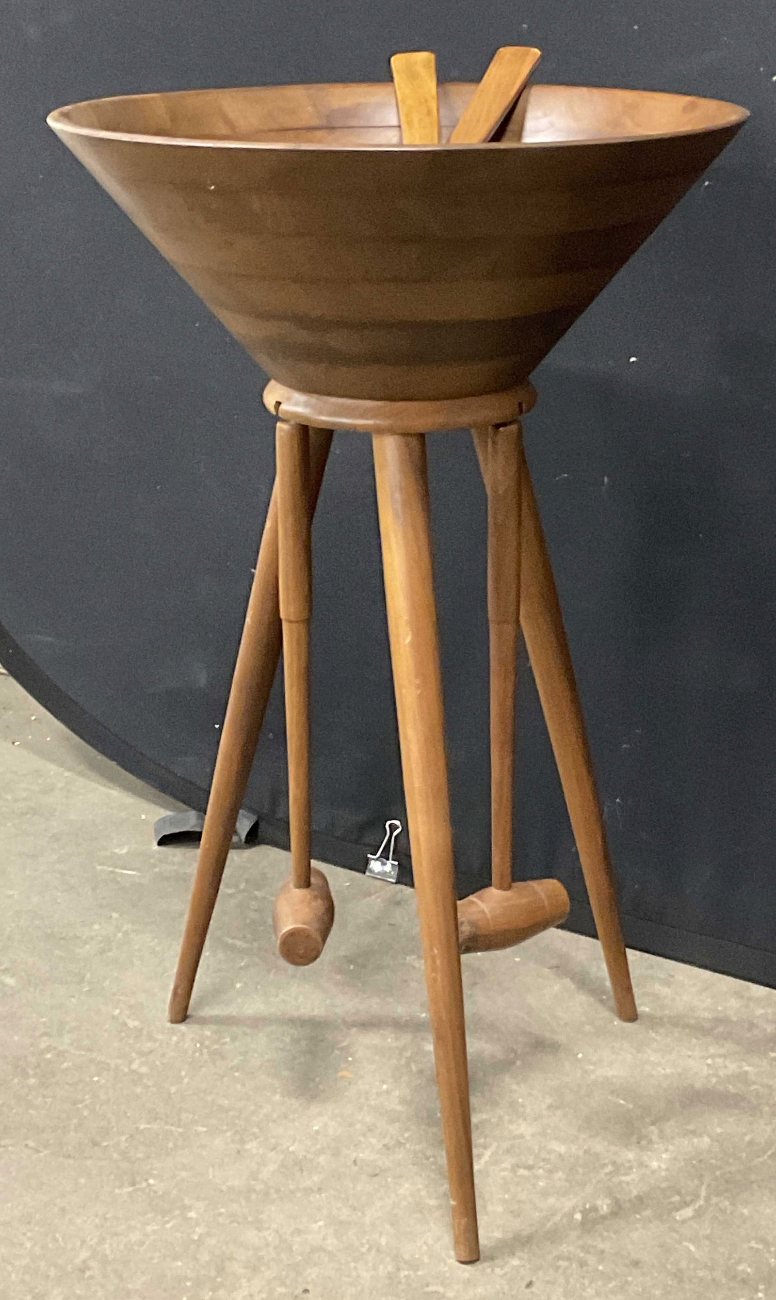 VERMILLION WALNUT Danish Mod Salad Bowl Stand (1 of 10)