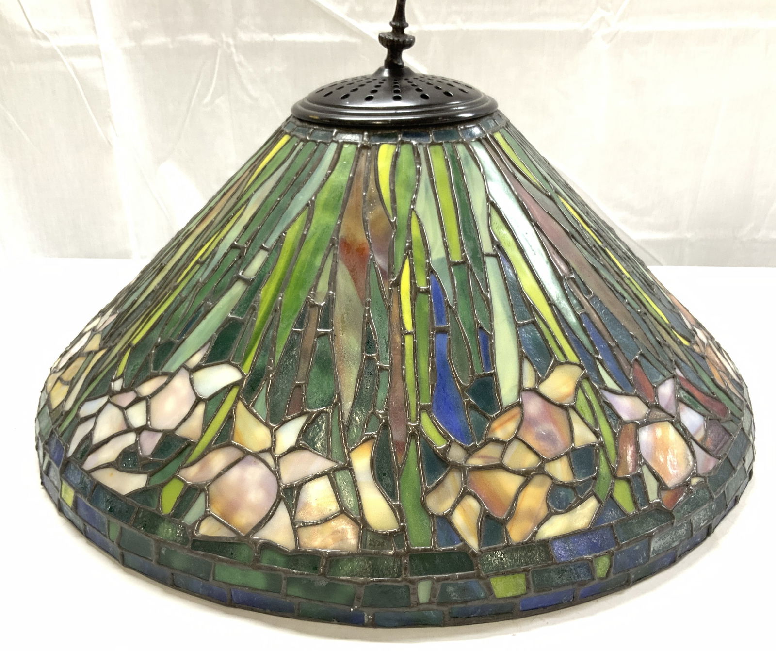 Tiffany Sty Stained Glass Lampshade W/ Bronze Base (1 of 14)