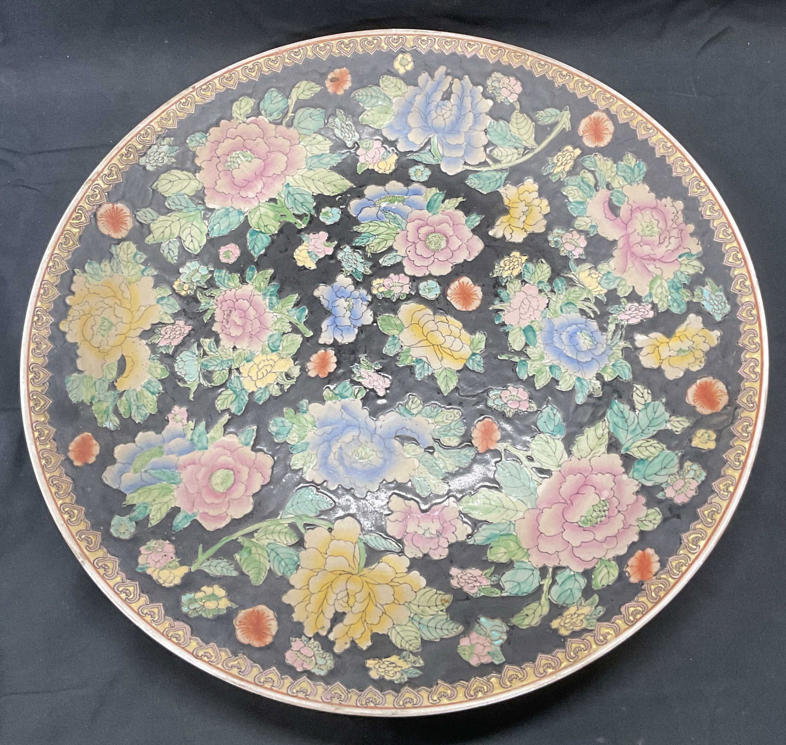Signed Chinese Porcelain Famille Noir Plate (1 of 7)