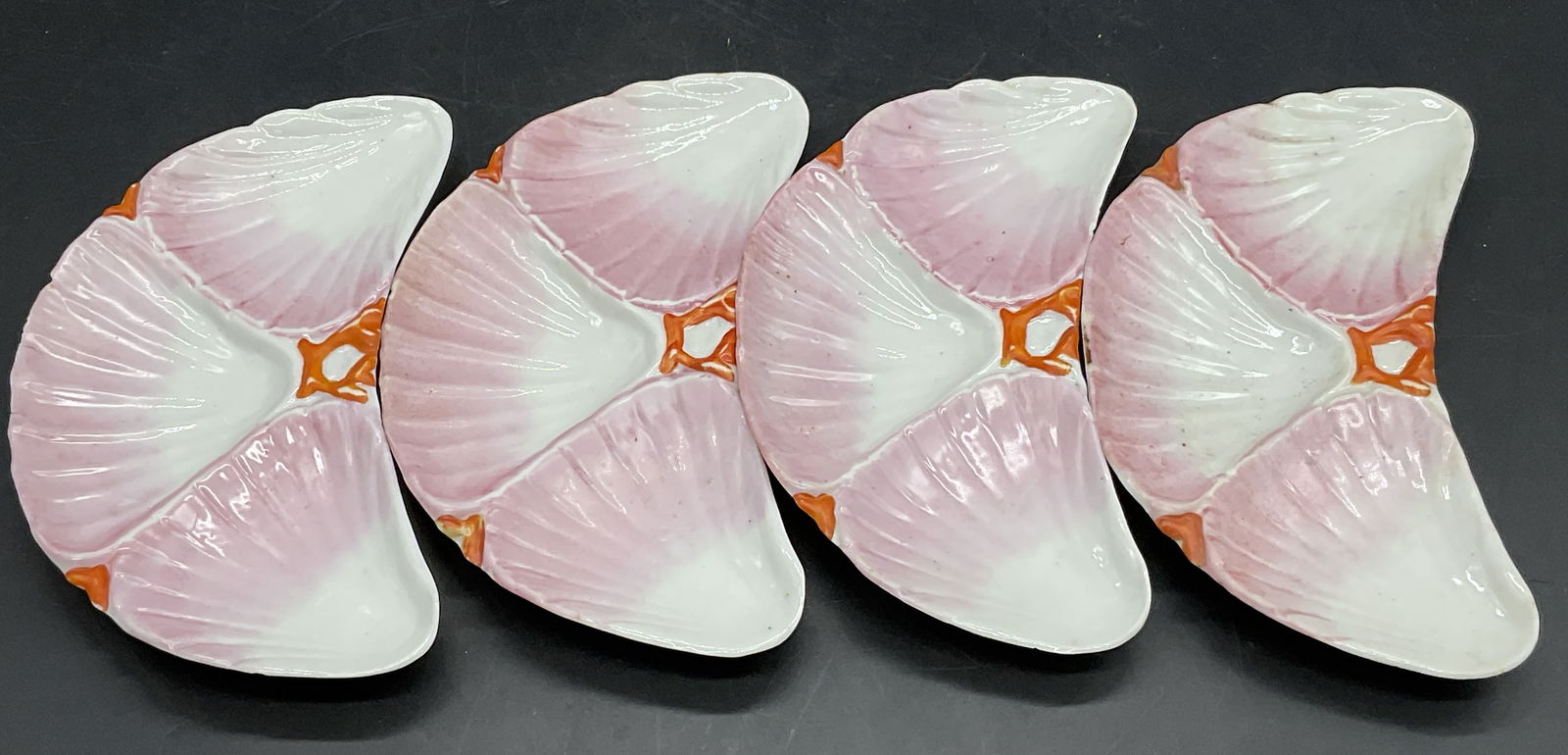 4 Vintage Hand Painted Porcelain Scallop Plates (1 of 11)