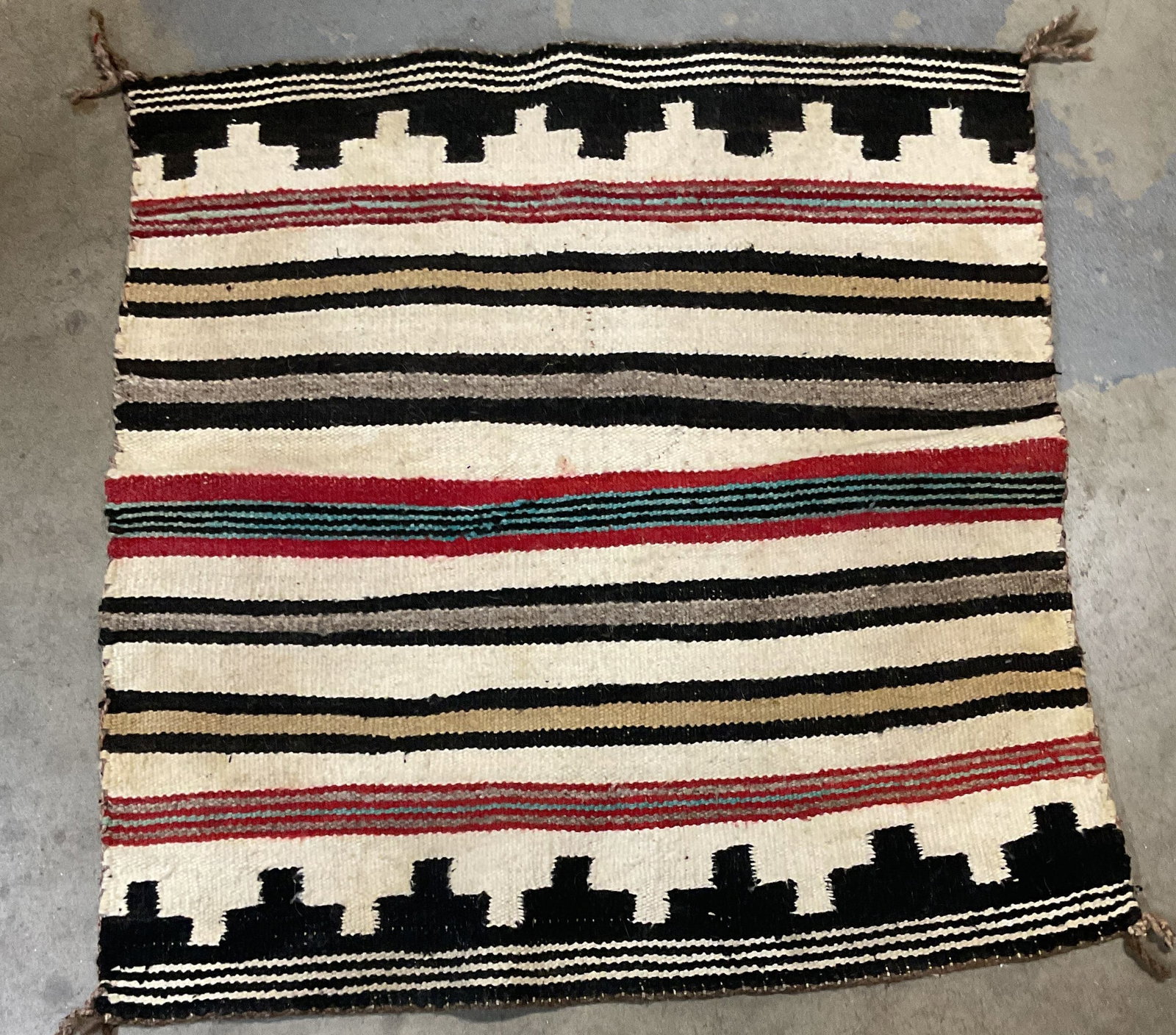 Vntg Hand Woven Native American Style Area Rug (1 of 7)