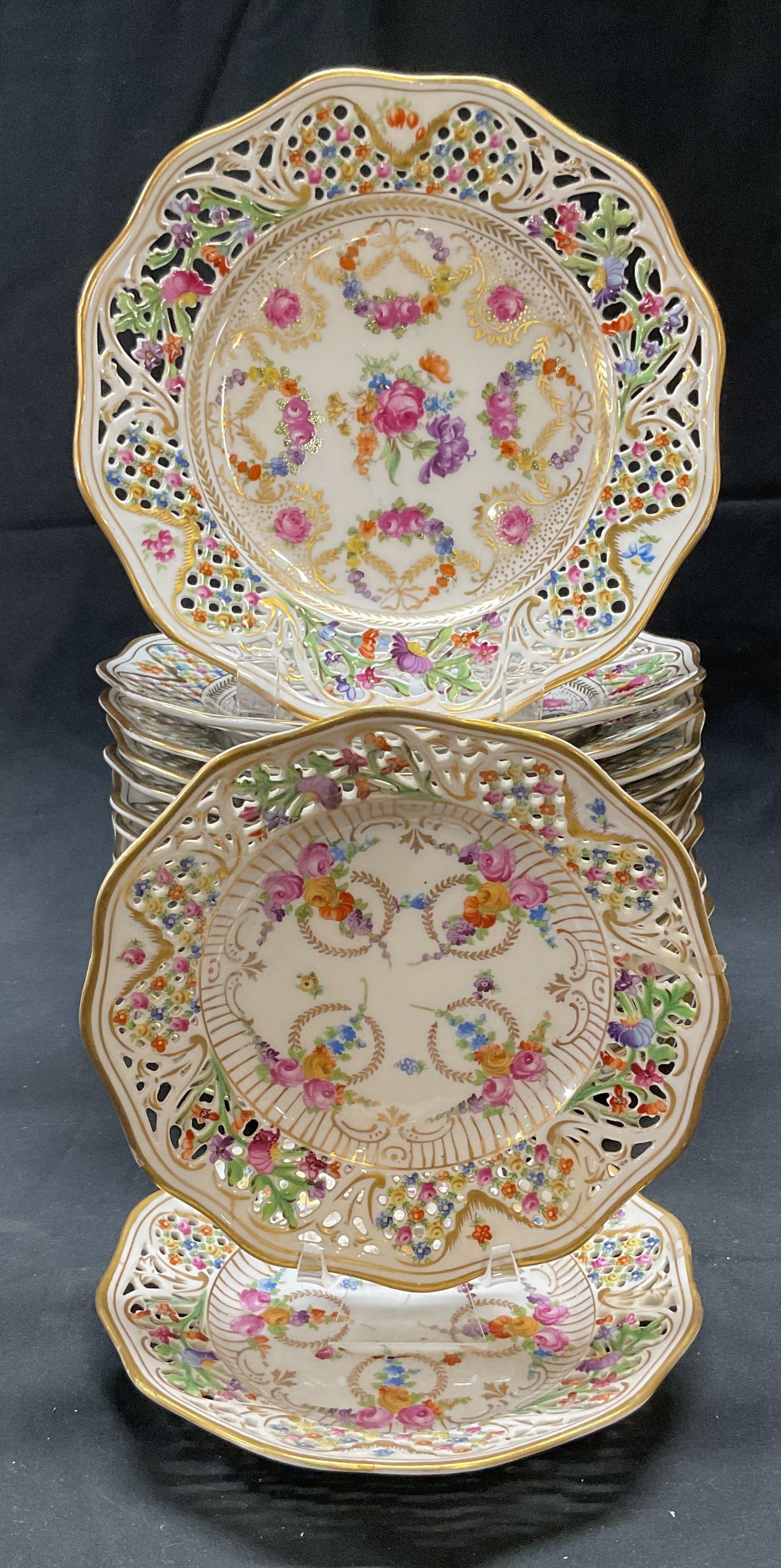 Set 17 Schumann Bavaria Porcelain Plates, Germany (1 of 6)