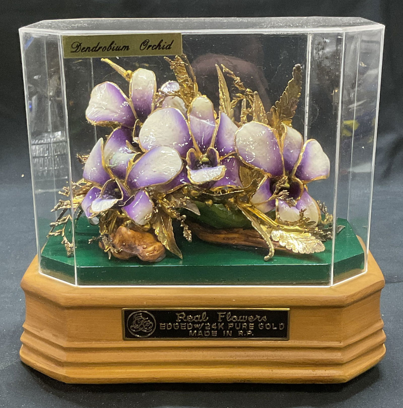 Lacquered Gilt Orchid Music Box Display (1 of 8)