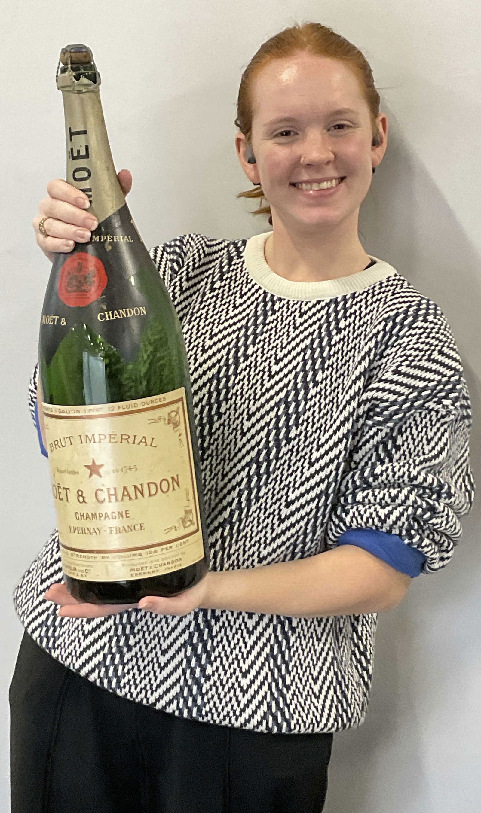 XL Moet &Chandon Brut Imperial Champagne Bottle Fr (1 of 11)