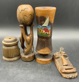 Lot 4 Wooden Tabletop Accessories, Figural +