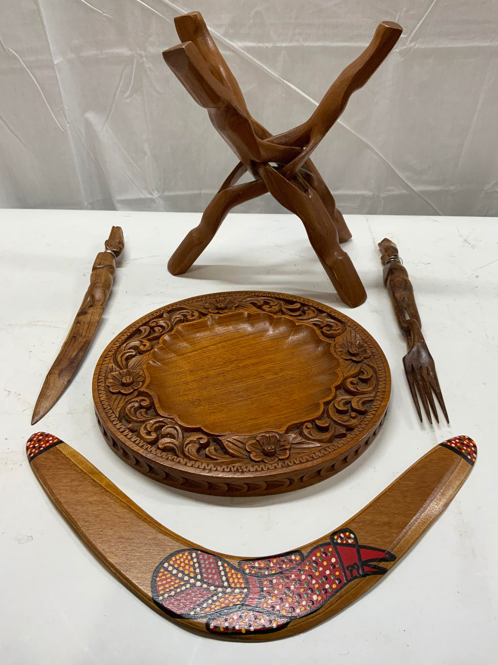 Lot 5 Interlocking Wood Stand Boomerang & More (1 of 8)