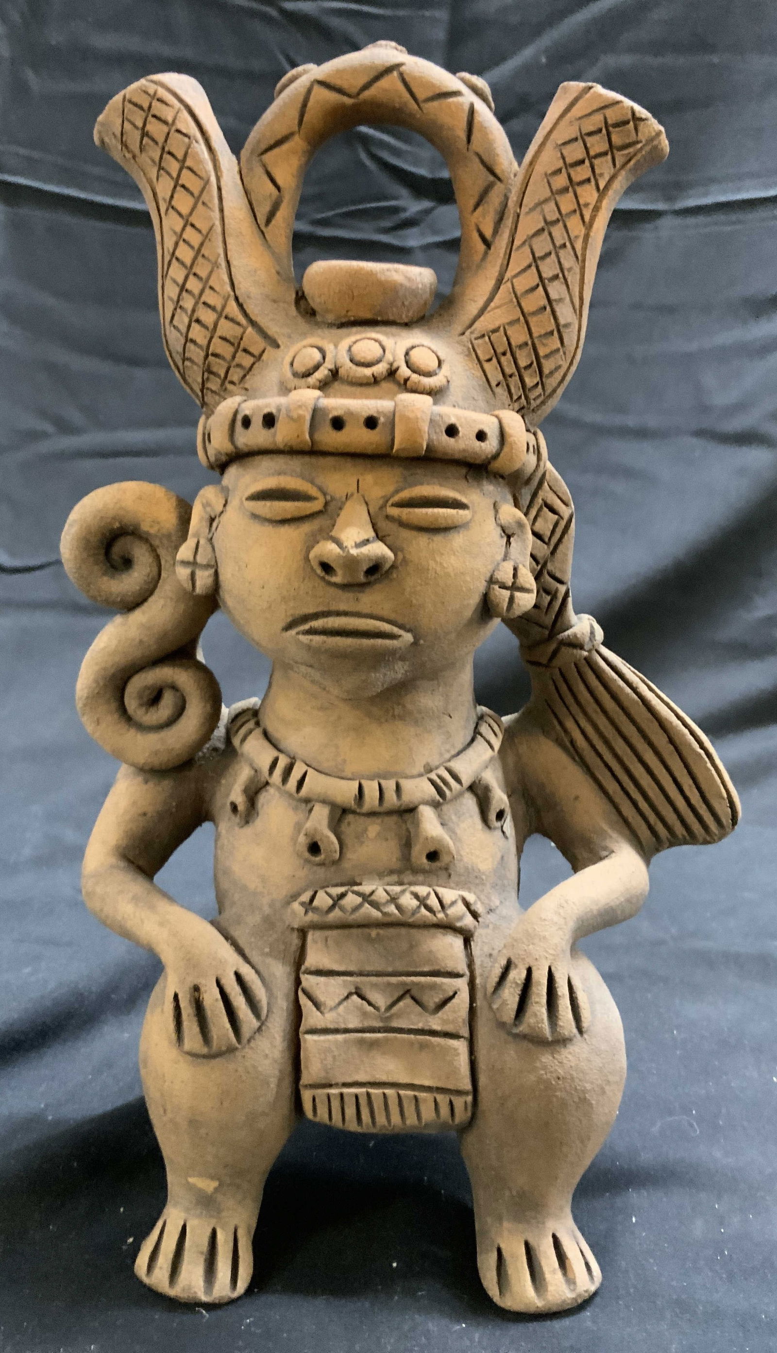 Vntg Aztec Mayan Primitive Tribal Ceramic Bud Vase (1 of 6)