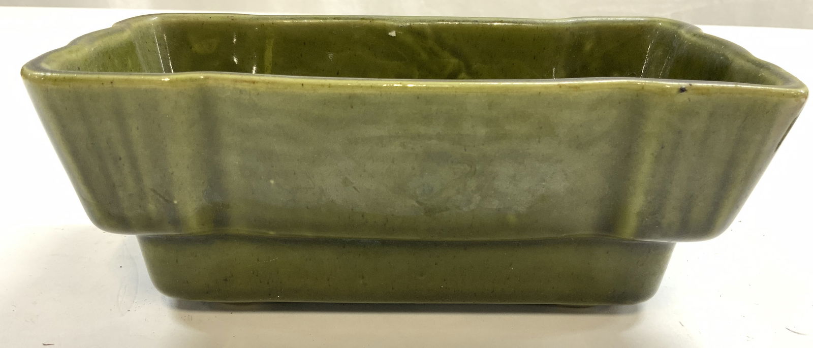 Hull Style Pottery Planter Olive Green (1 of 6)