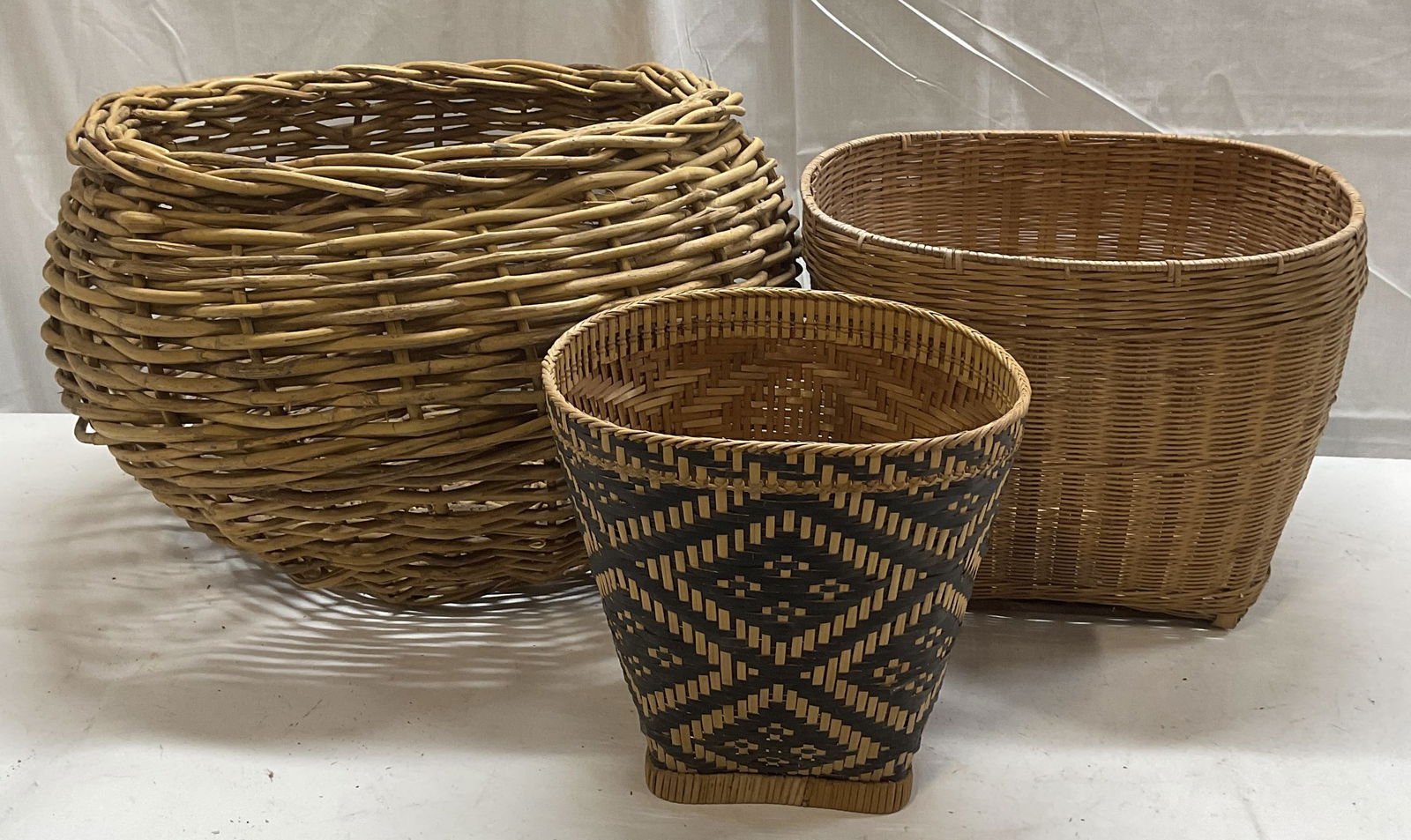 Lot 3 Woven Wicker Wood Baskets (1 of 8)