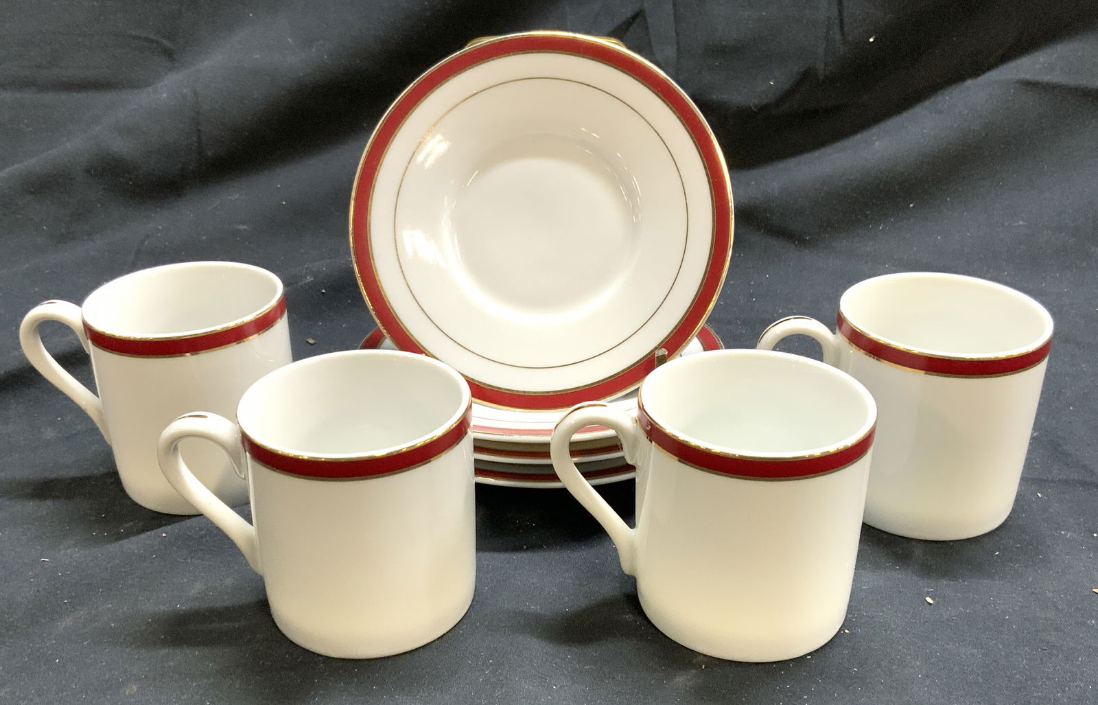 RH MACY & CO Set 8 Teacups & Saucers (1 of 6)