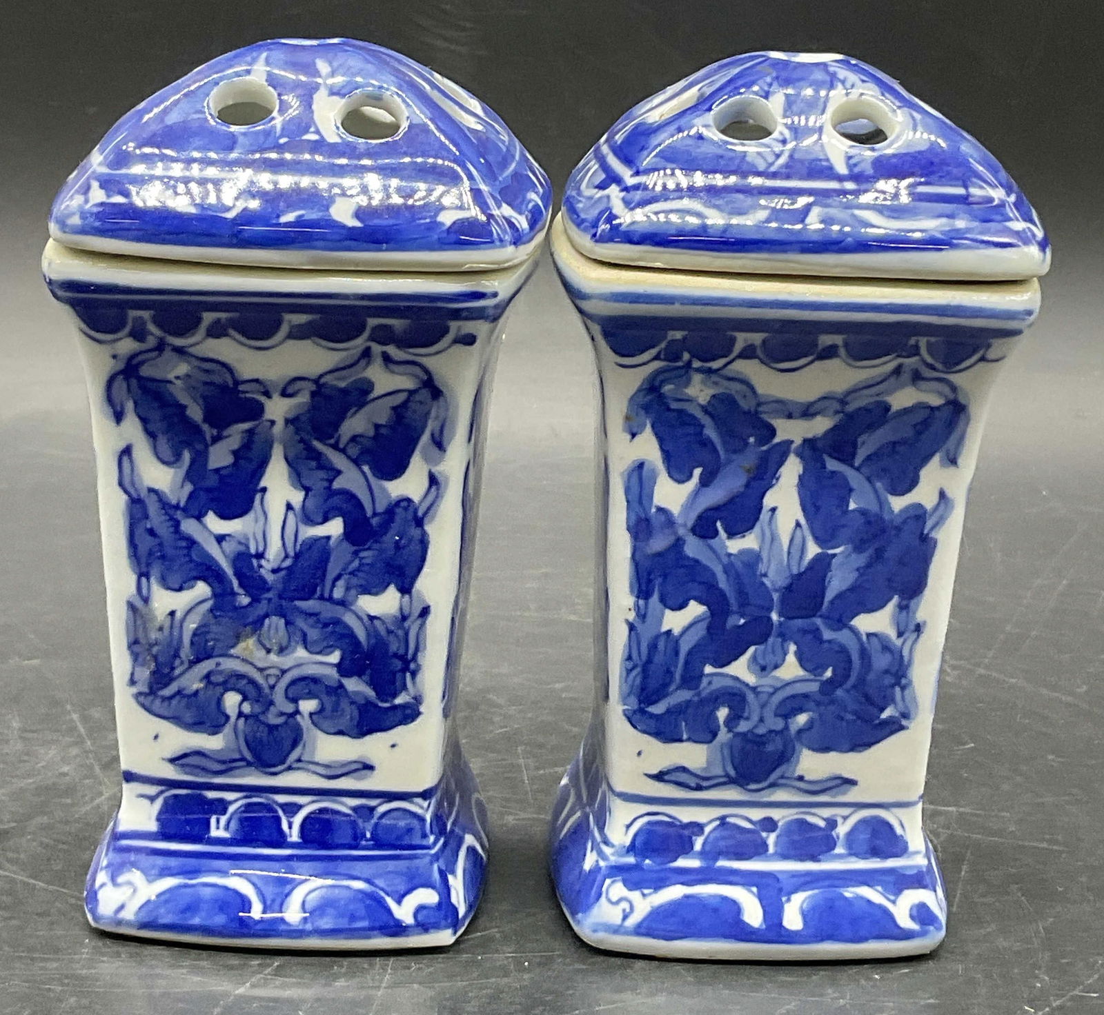 Pr TWOS COMPANY Canton Ceramic Flower Frog Vases (1 of 7)