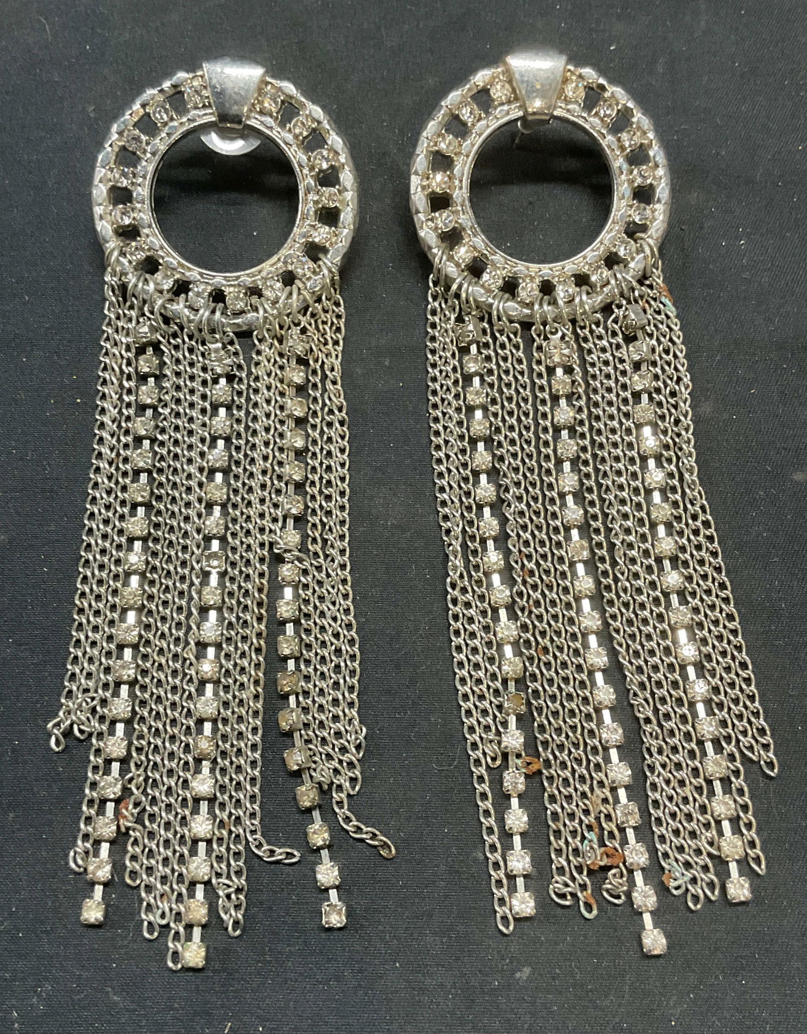 Vntg Silver Tn Open Circle Crystal Chain Earrings (1 of 6)