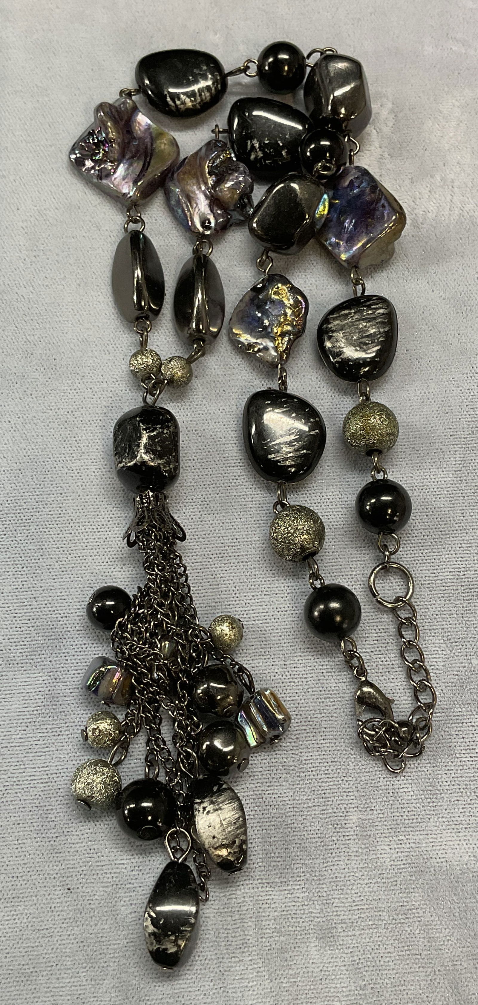 Black Mother of Pearl Style Beaded Necklace (1 of 6)