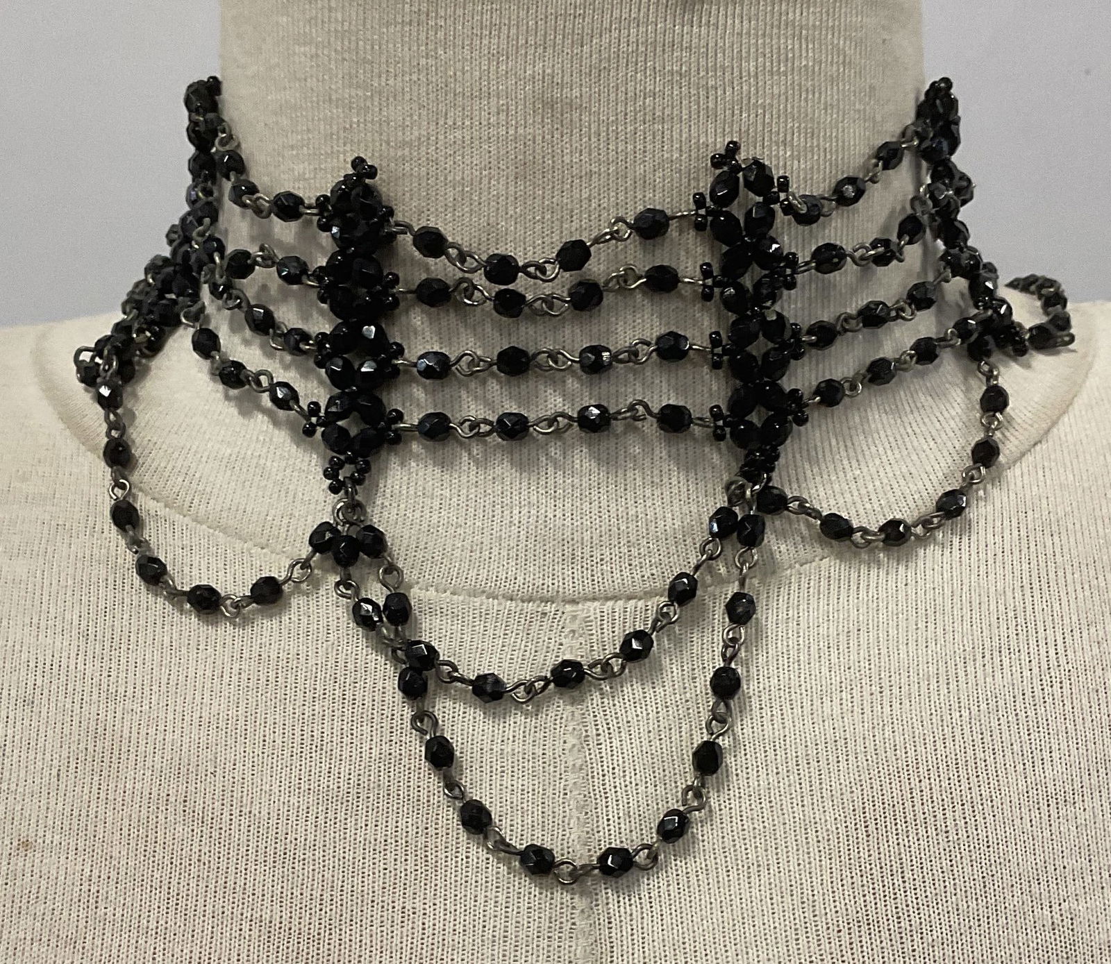 Vintage Silver Tn Black Crystal Choker Necklace (1 of 7)