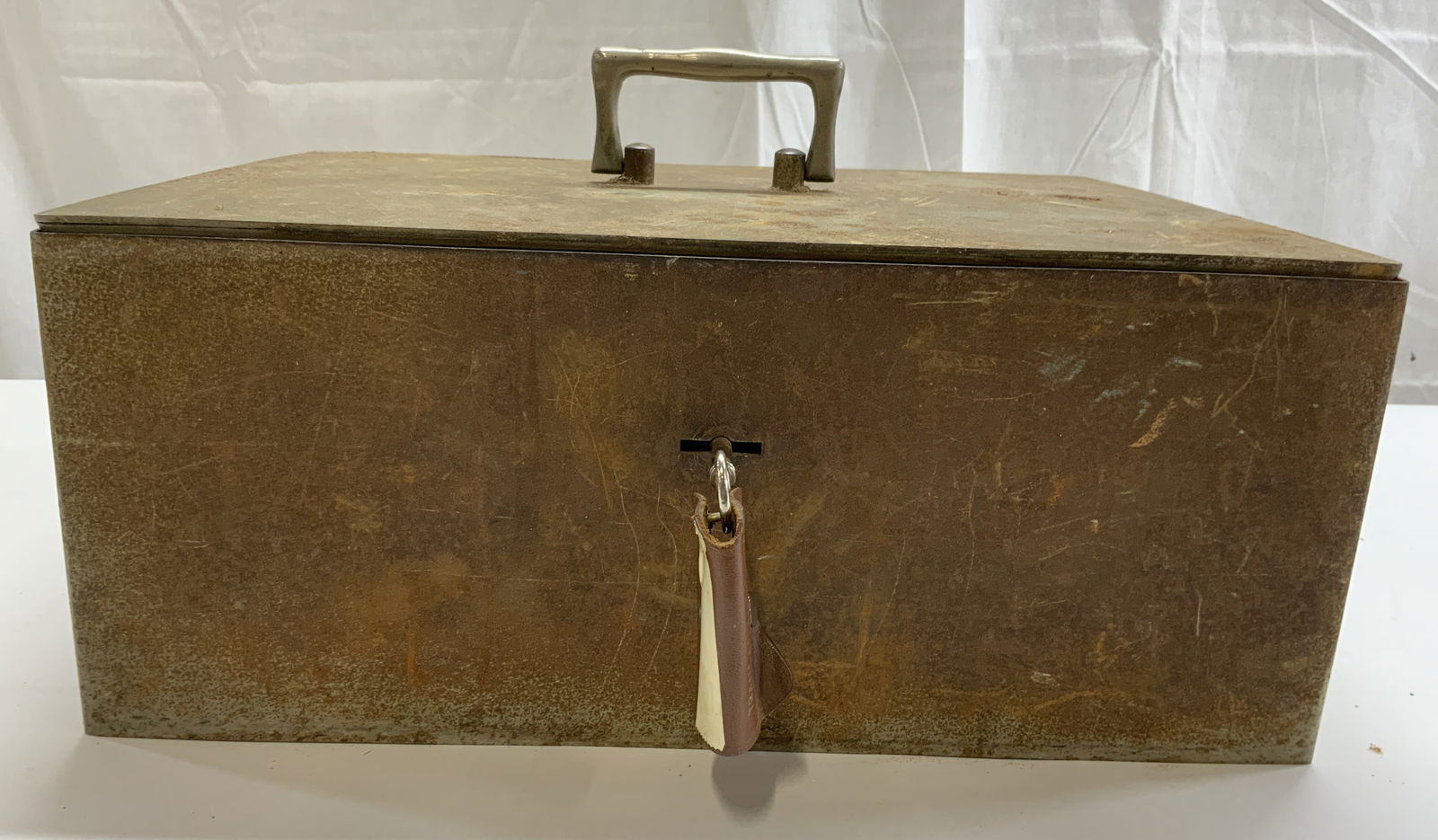 Vintage Iron Lock Box W Handle, Key & Lid (1 of 6)