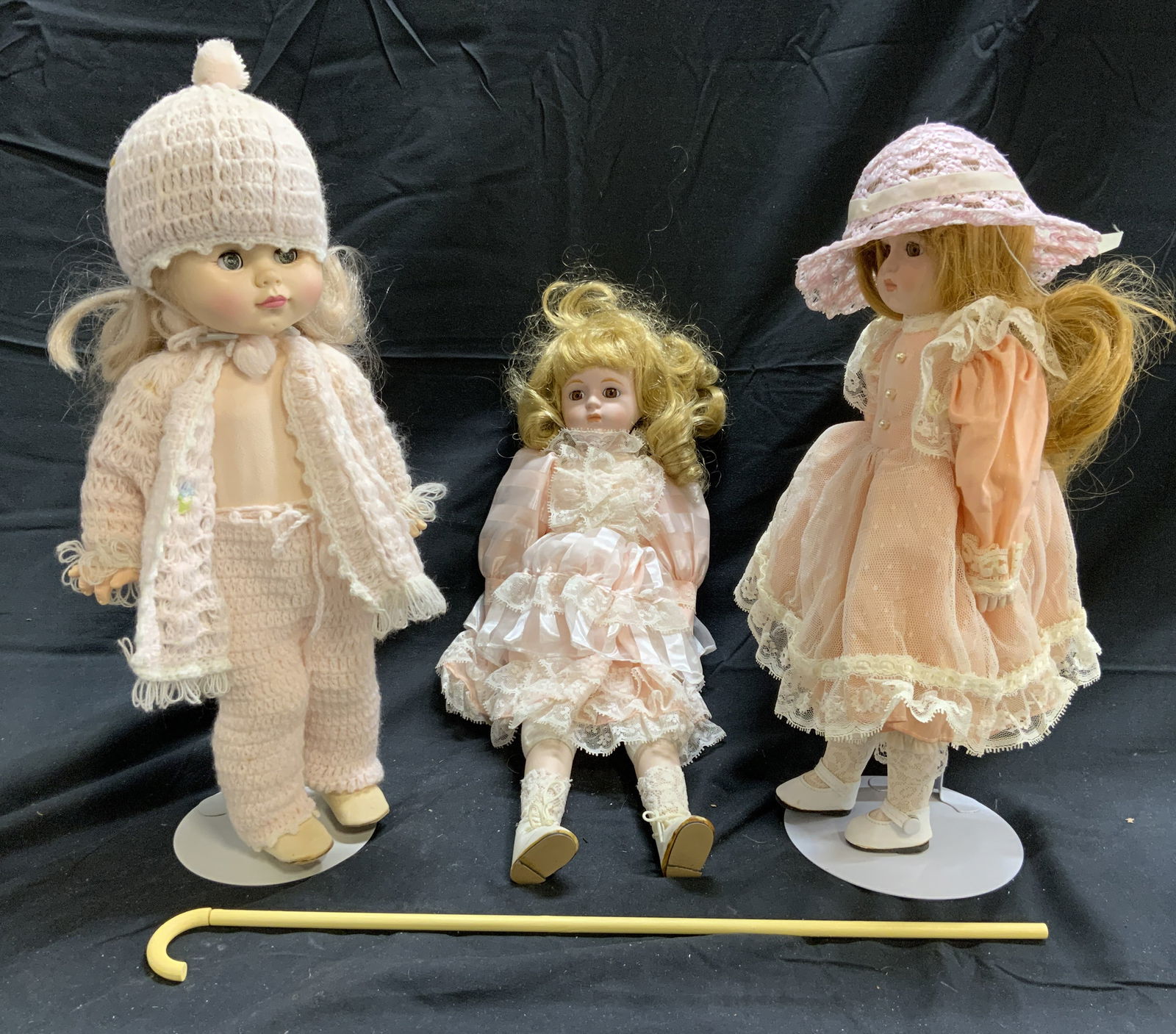 Lot 5 Assorted Girl Doll Figures W Stands (1 of 9)