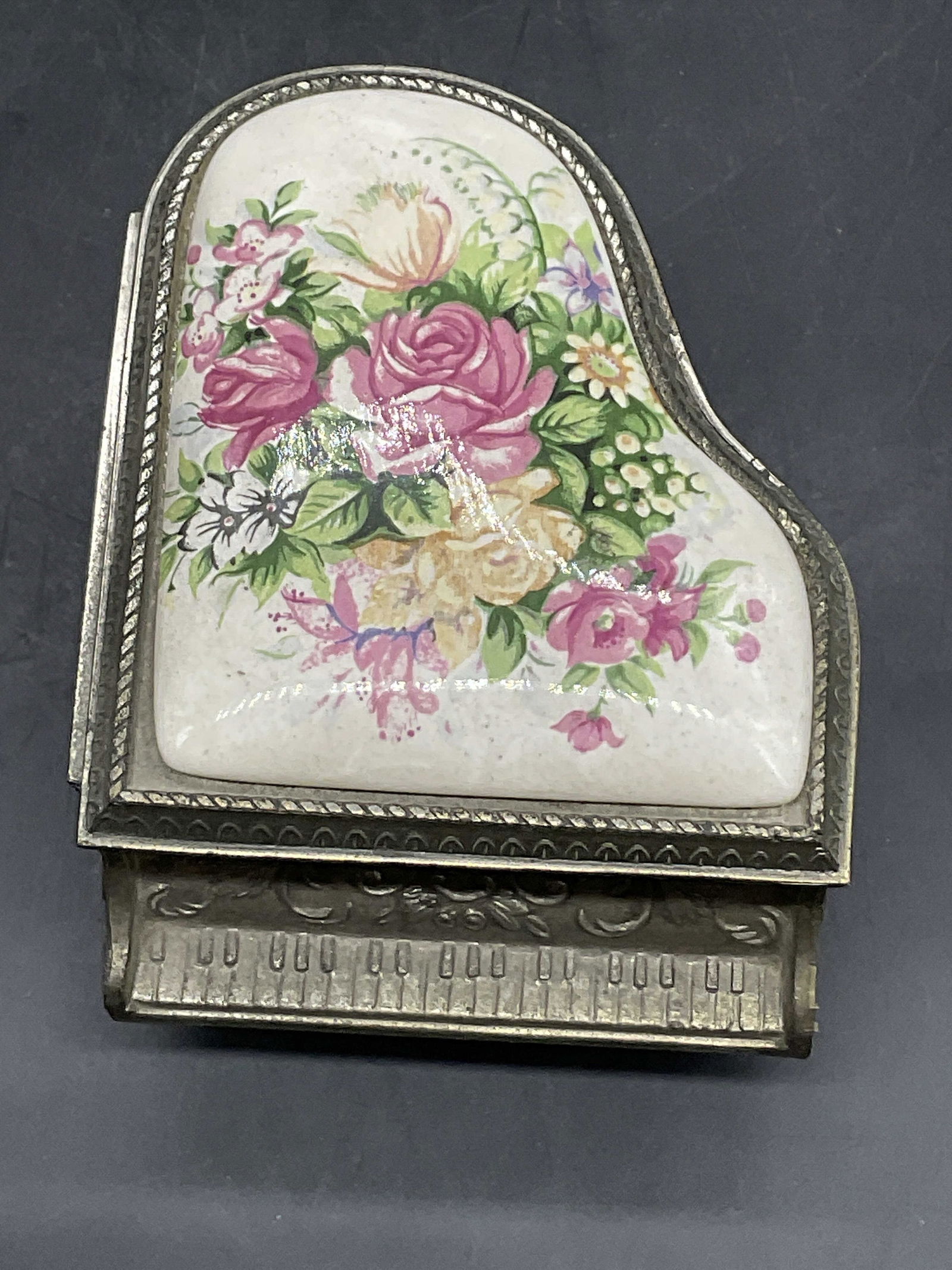 MELE Floral Motif Metal Piano Form Music Box (1 of 8)