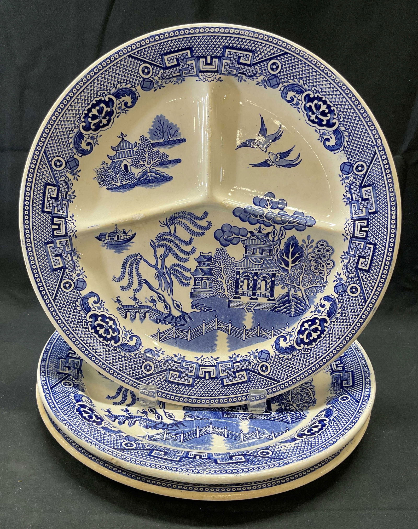 Set 3 Vintage Petrus Regout Blue Willow Plates, (1 of 8)
