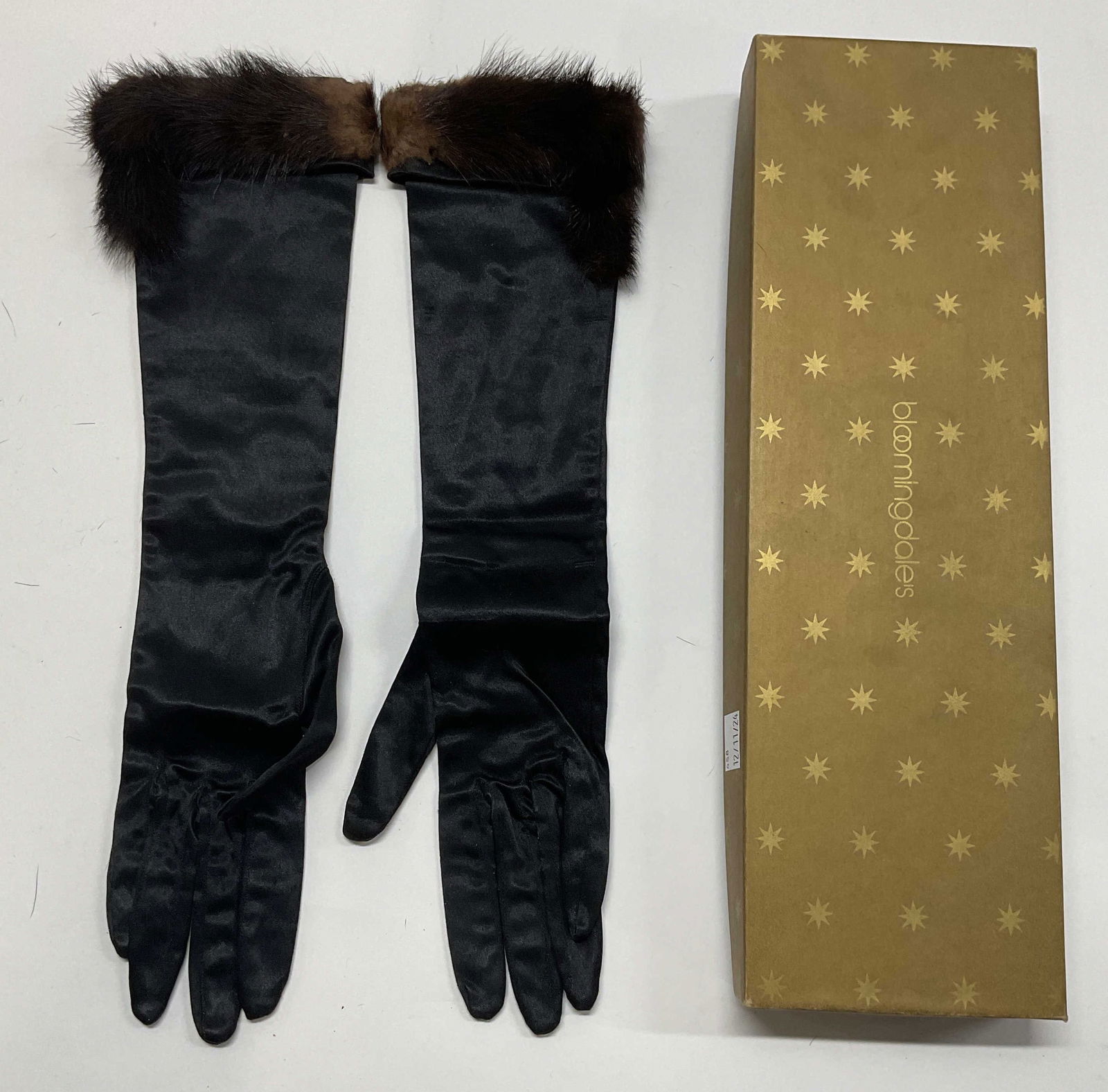 Vntg Kay Fuchs Black Satin Fur Trim Gloves (1 of 6)