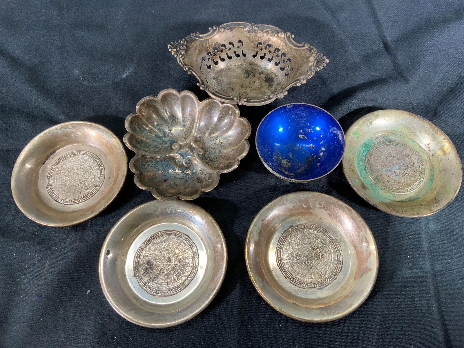 Lot 7 Small Sterling Silver Trinket Trays & Dishes (1 of 17)