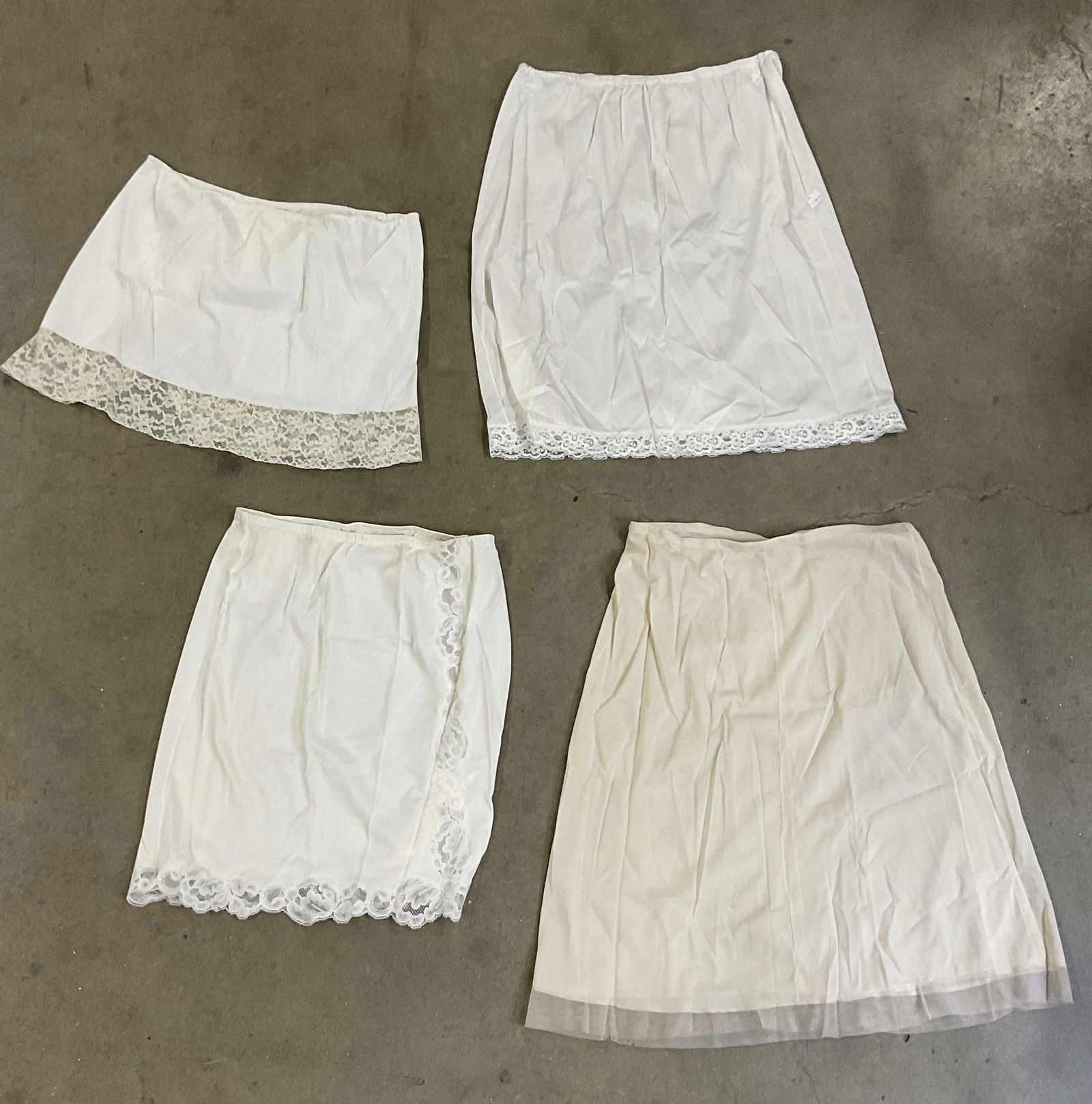 Lot 4 Vintage Undergarment Skirts, VASSARETTE + (1 of 8)