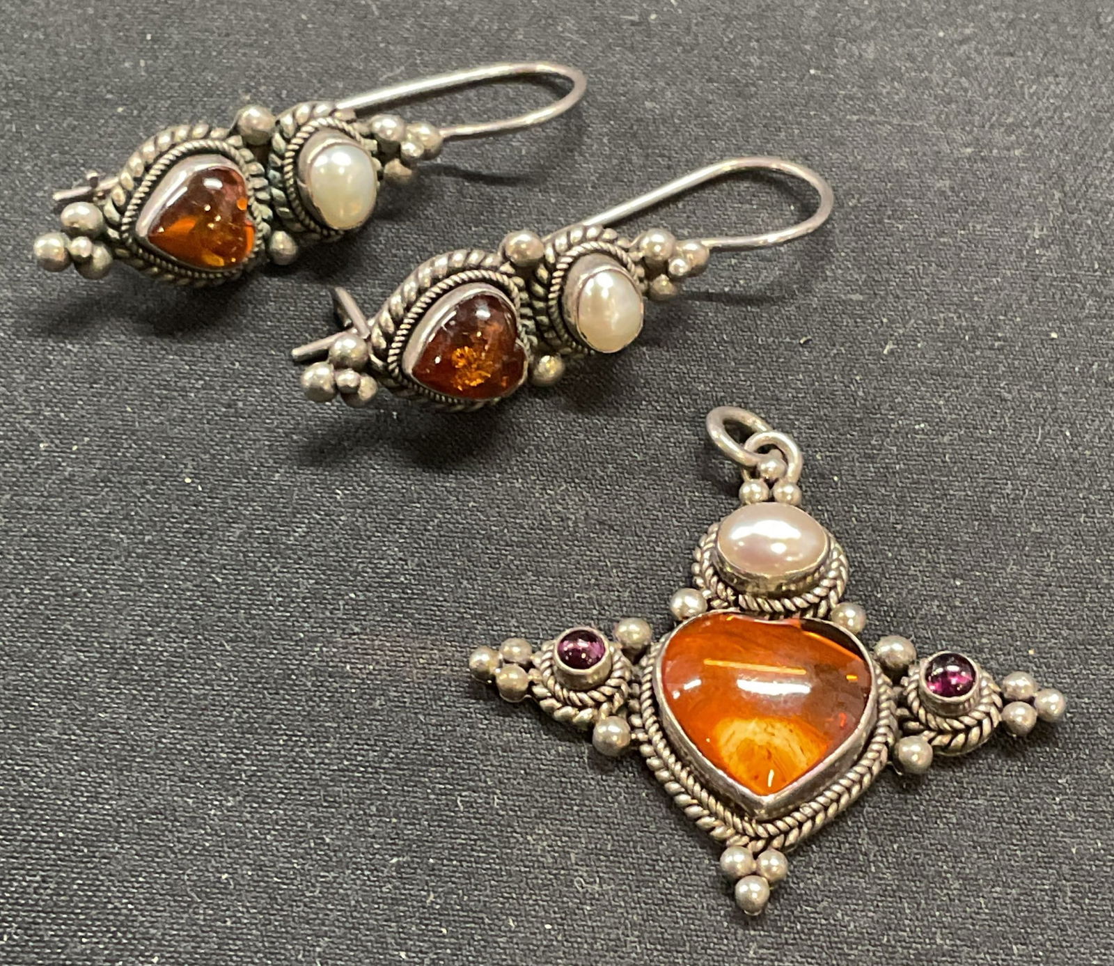 Lot 2 Vntg Sterling Silver Amber Pearl Earrings + (1 of 6)