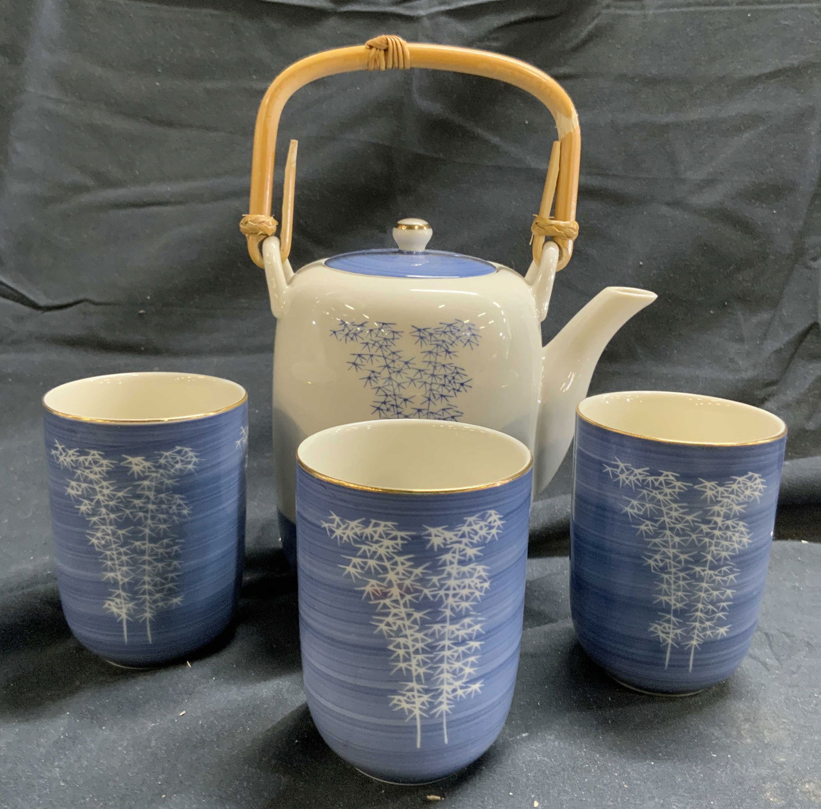 Signed Set 4 Asian Porcelain Teapot & Cups (1 of 6)