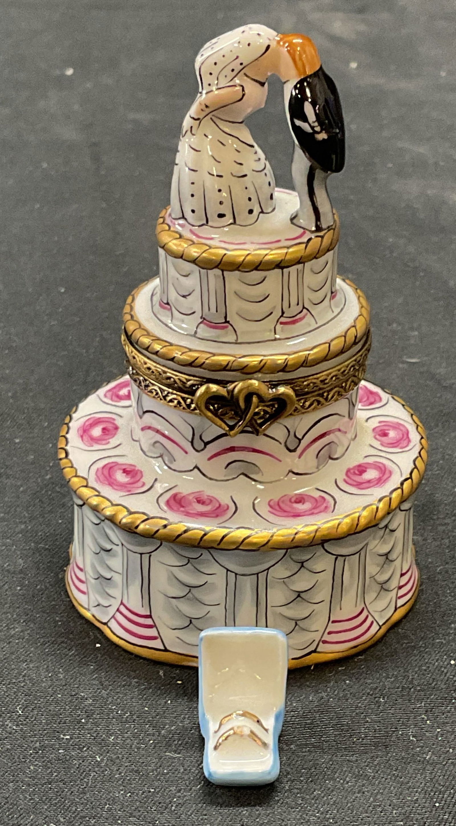 Limoges Porcelain Wedding Cake Pill Box (1 of 8)