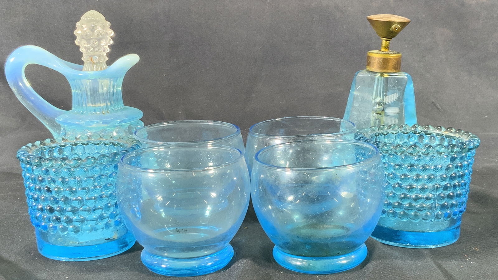 Lot 8 Assorted Blue Glass Candle Holders & Vases (1 of 12)