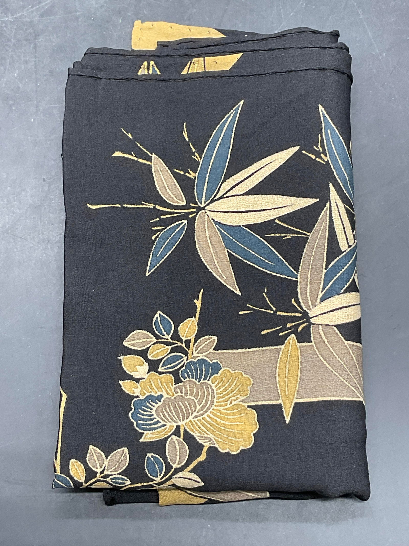 MUSEUM OF MODERN ART Bamboo Patterned Scarf (1 of 7)