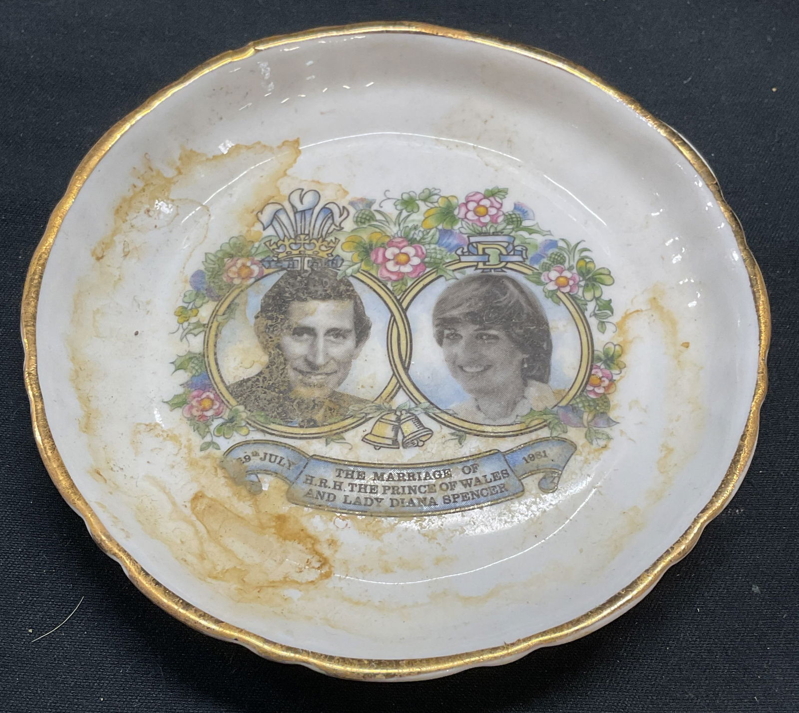 Vntg Canadian Classic Charles & Diana China Plate: Vintage 1981 Canadian Classic Charles & Diana marriage commemorative plate, fine bone china. Made in Canada. Measures approx. 3.75 inches wide. Surface wear including scratching and residue observed.