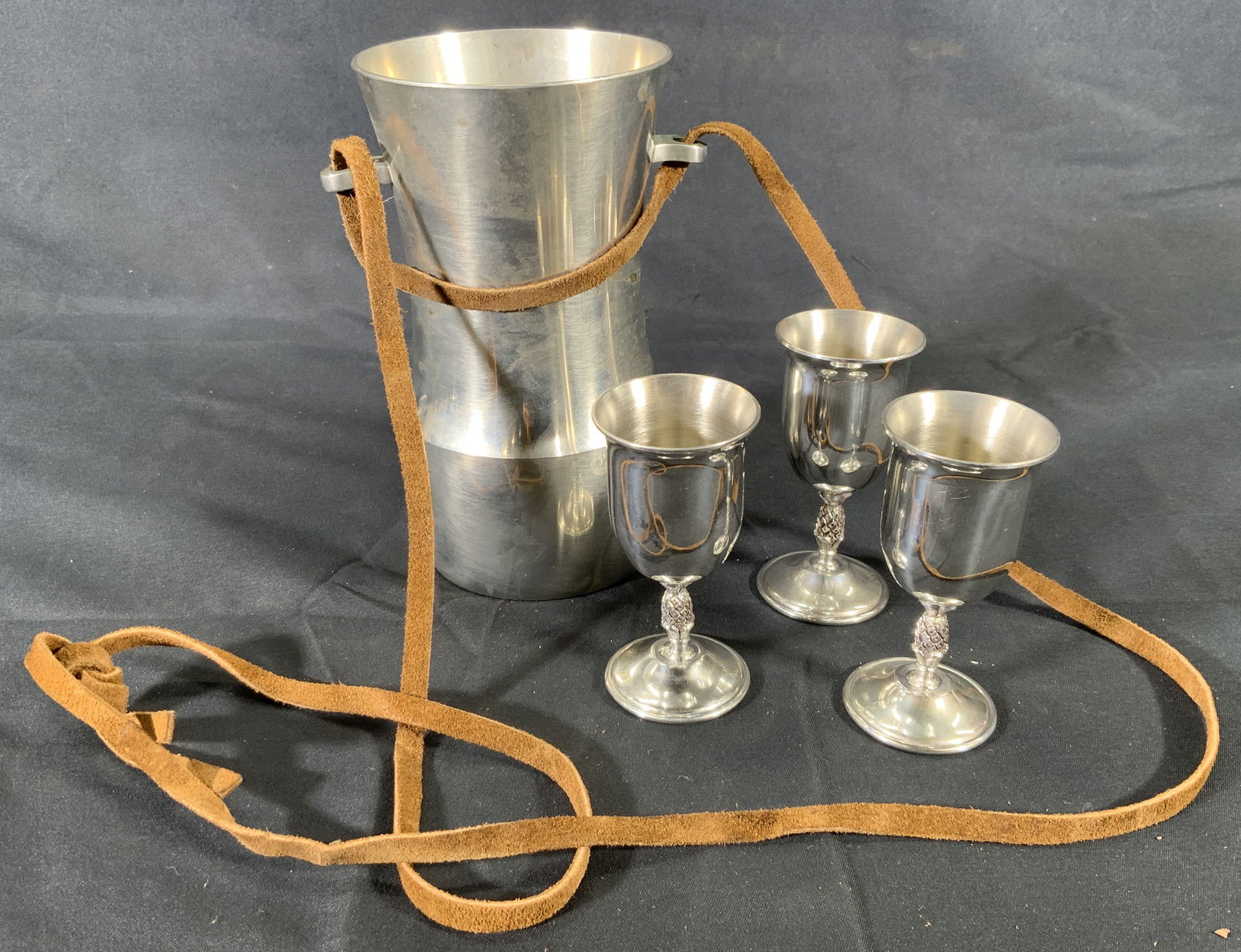 Poole Pewter Drinking Cup & Shot Glasses (1 of 11)