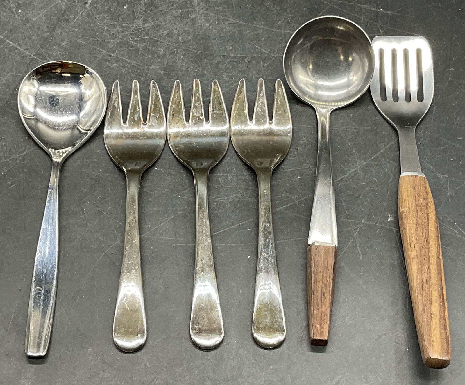 Lot 6 Vintage Utensils, SHEFFIELD ENGLAND + (1 of 7)