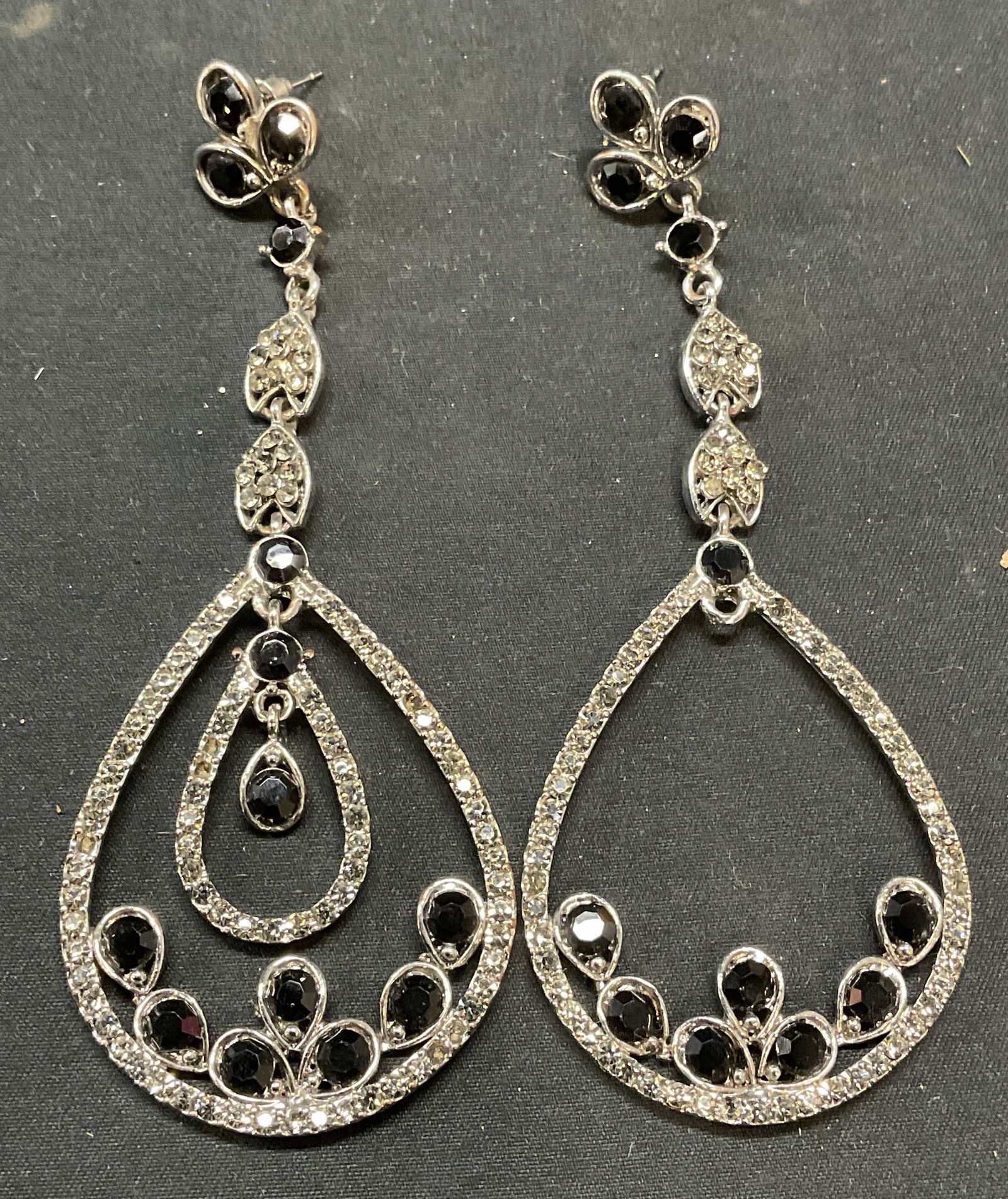 Silver Tone Black Crystal Dangle Earrings 4 In (1 of 6)