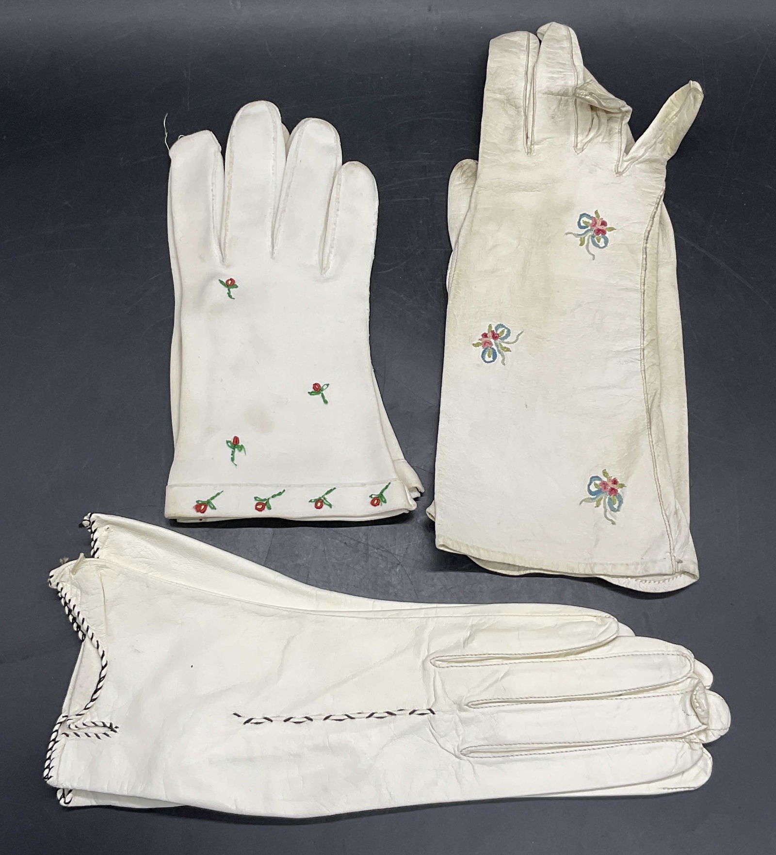 Lot 3 Vintage Leather & Cloth Embroidered Gloves (1 of 9)