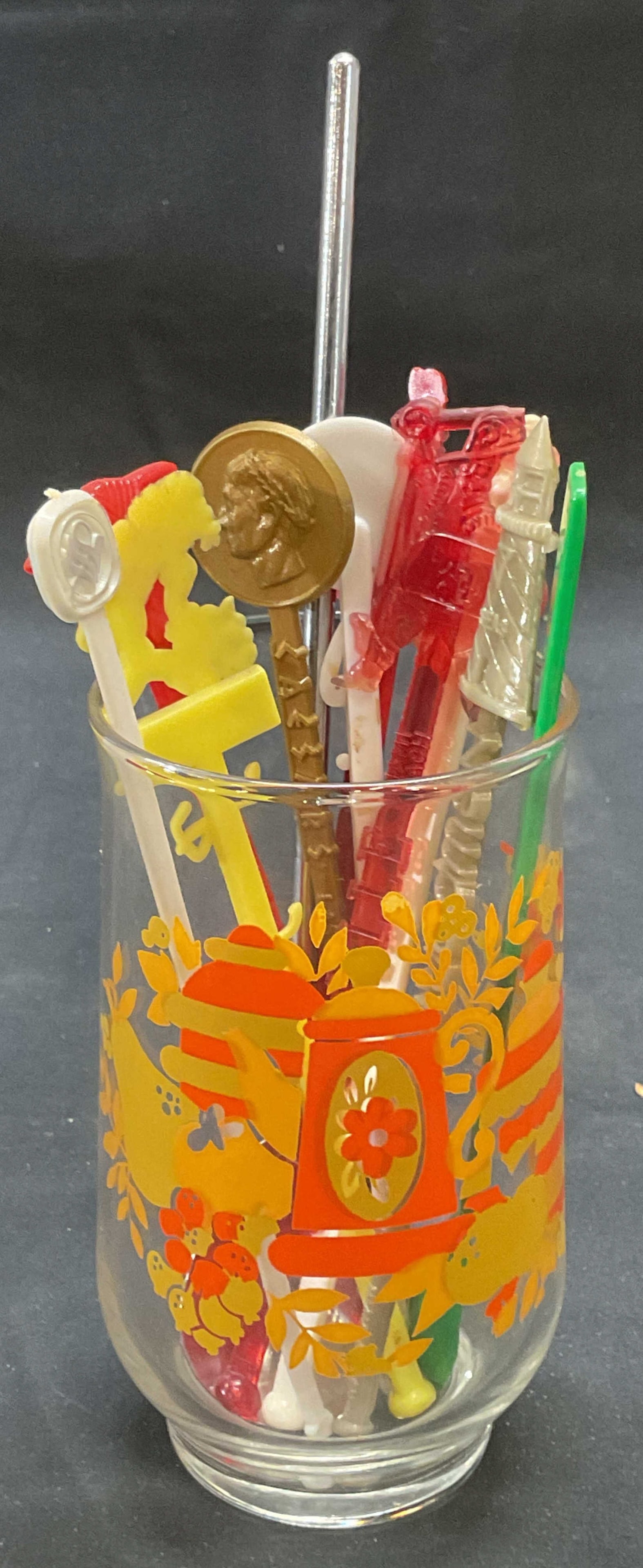 Group Lot Vntg Swizzle Sticks, Cup, Bar Spoon (1 of 10)