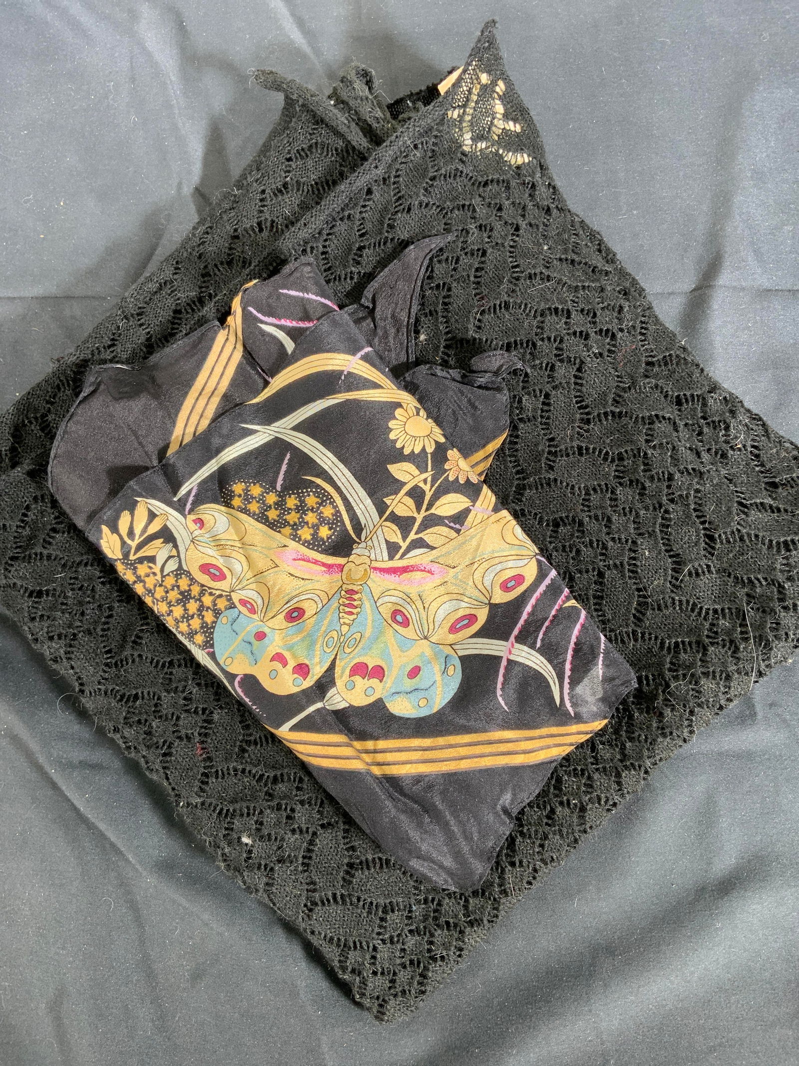 2 Scarves, MMA Japan Silk & Great Britain (1 of 9)