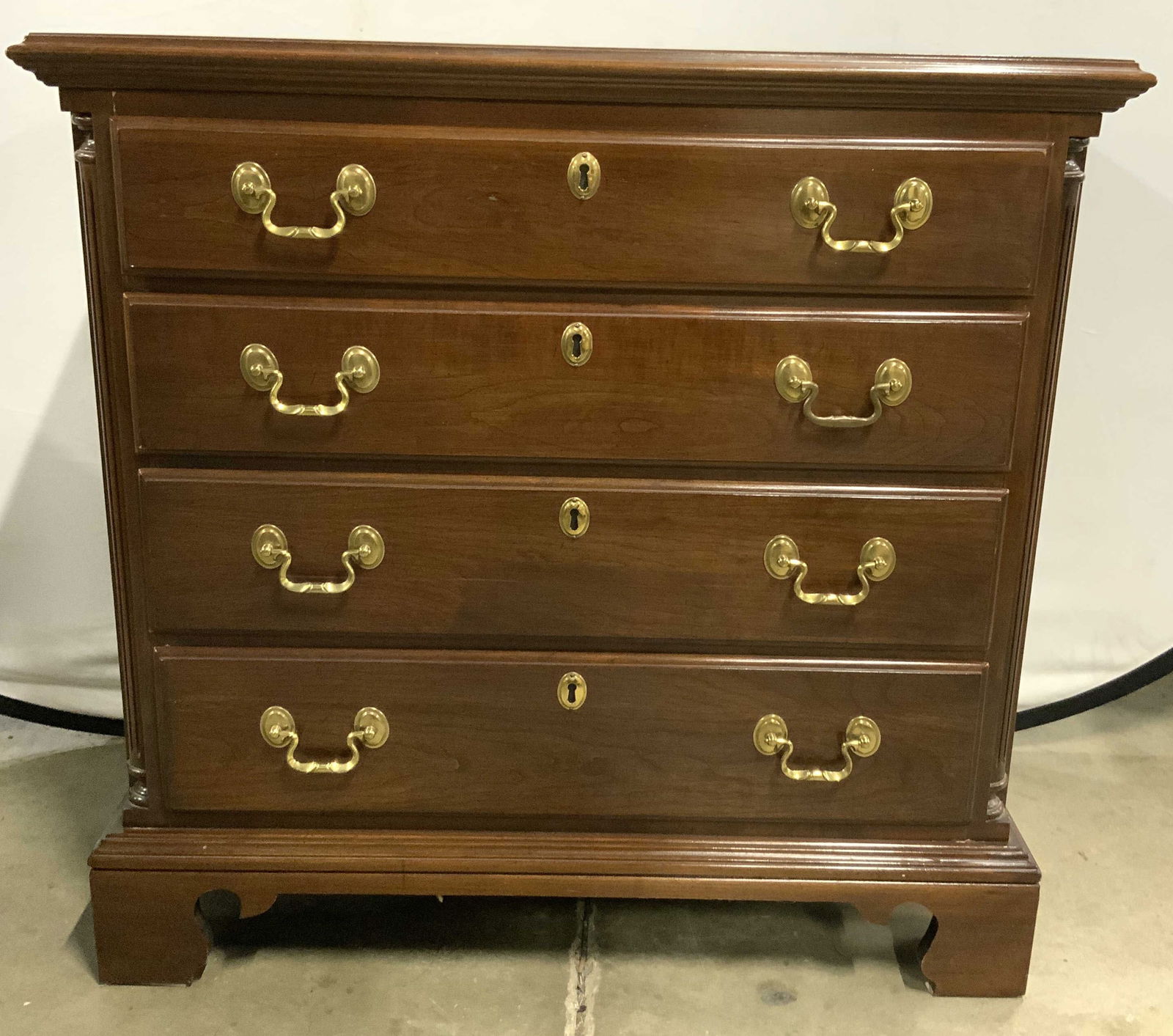 ETHAN ALLEN Vintage Wooden Chest Of Drawers (1 of 9)
