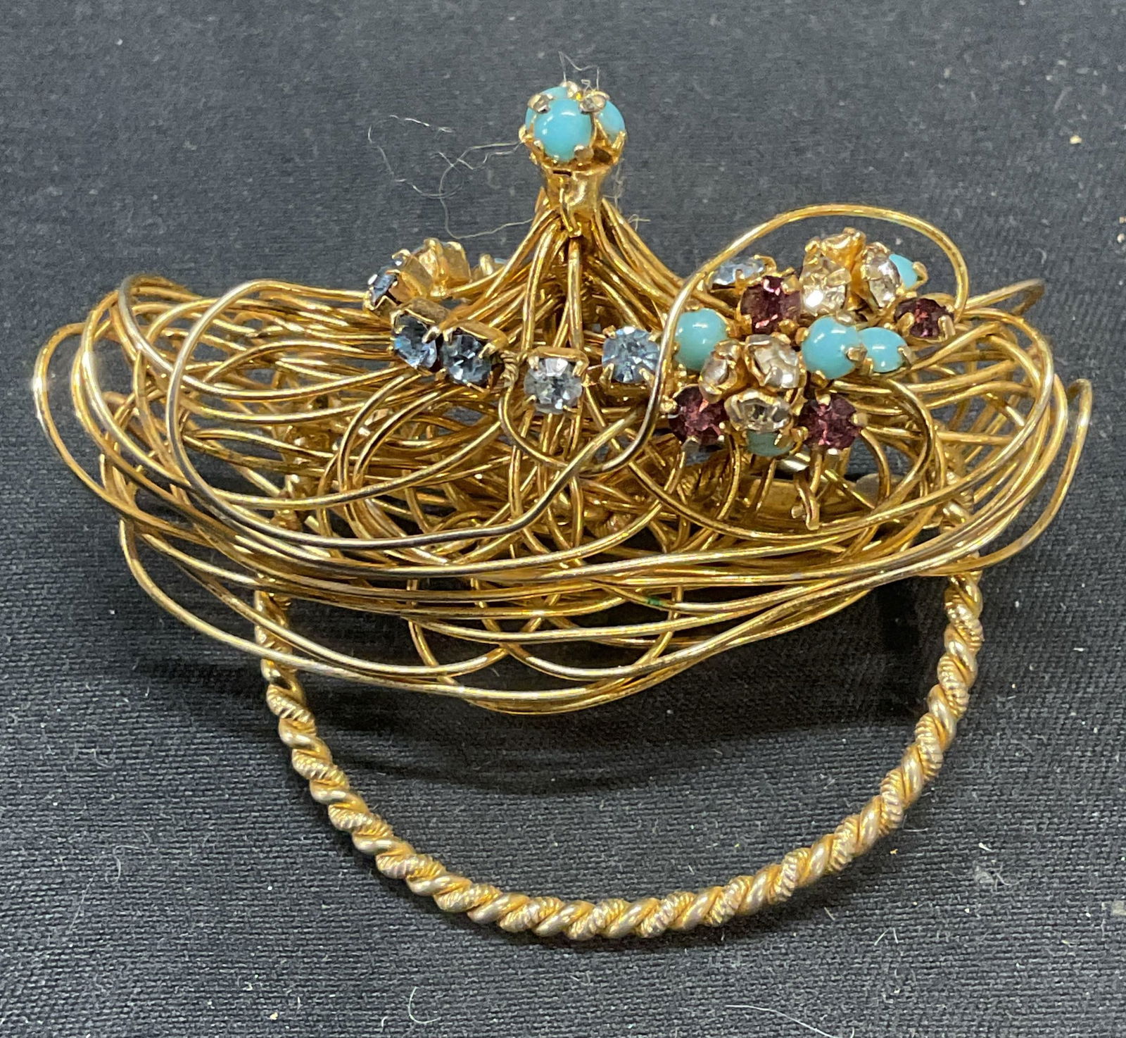 Gold Tone Wire Crystal Brooch (1 of 6)