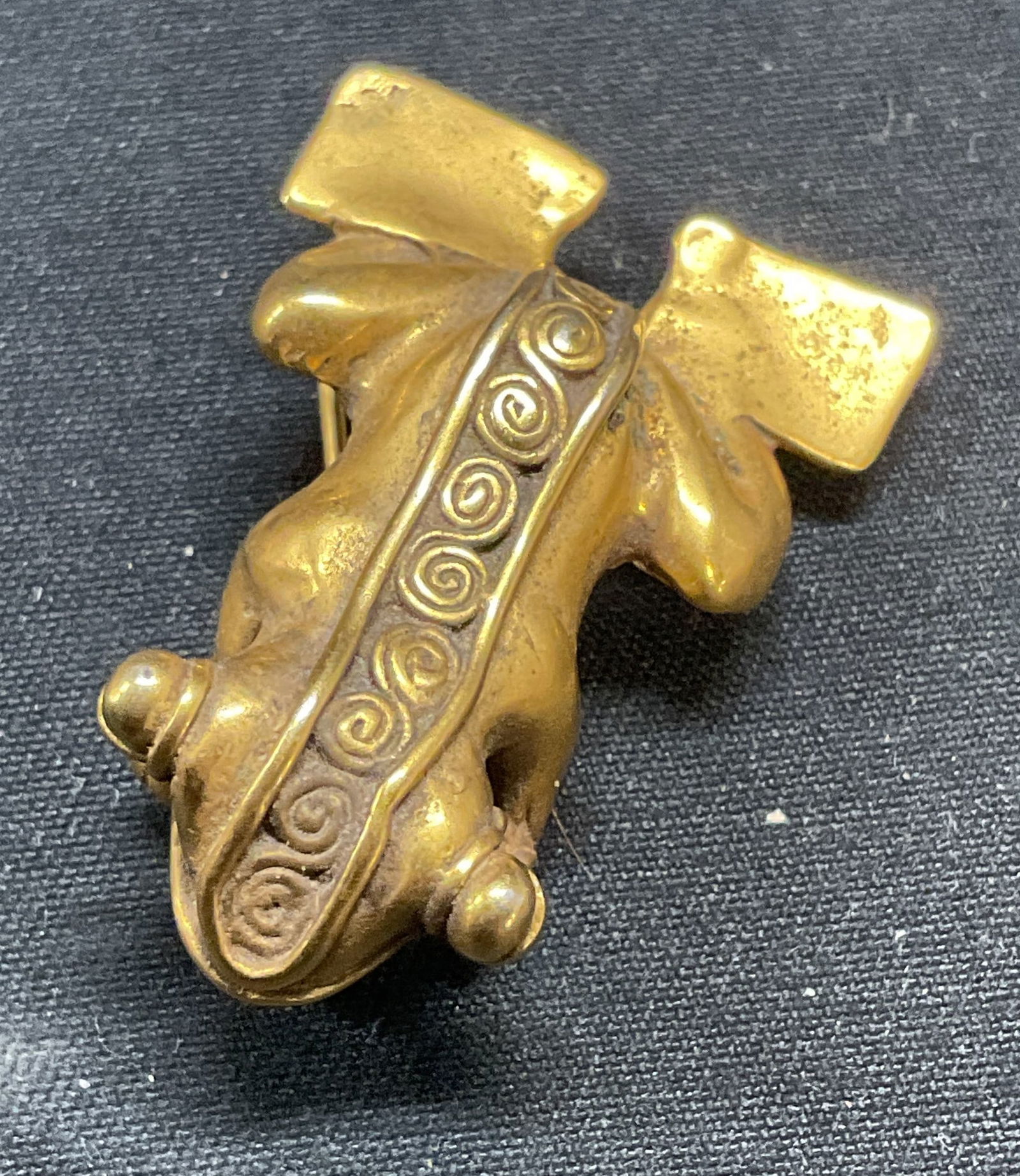 Vintage MMA Gold Tn Egyptian Frog Brooch (1 of 7)
