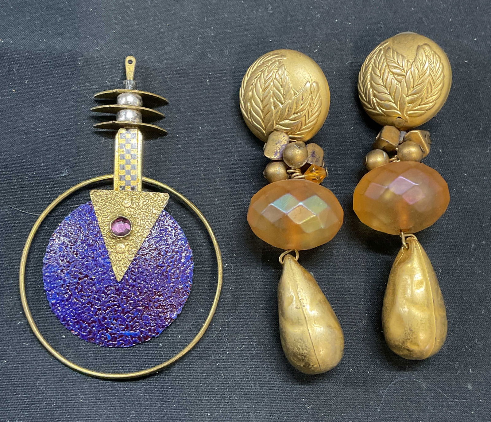 Lot 2 Gold Tn Faux Pearl Earrings, Pendant (1 of 6)