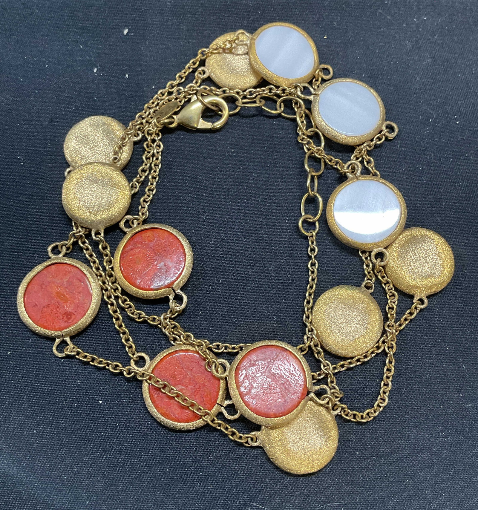 Vntg RL China Faux MOP & Coral Necklace: Vintage RL China faux mother of pearl and coral medallion gold tone necklace. Signed on hang tag. Drop length approx. 18.5 inches. Some surface wear including scratching observed. Jewelry, estate jewe