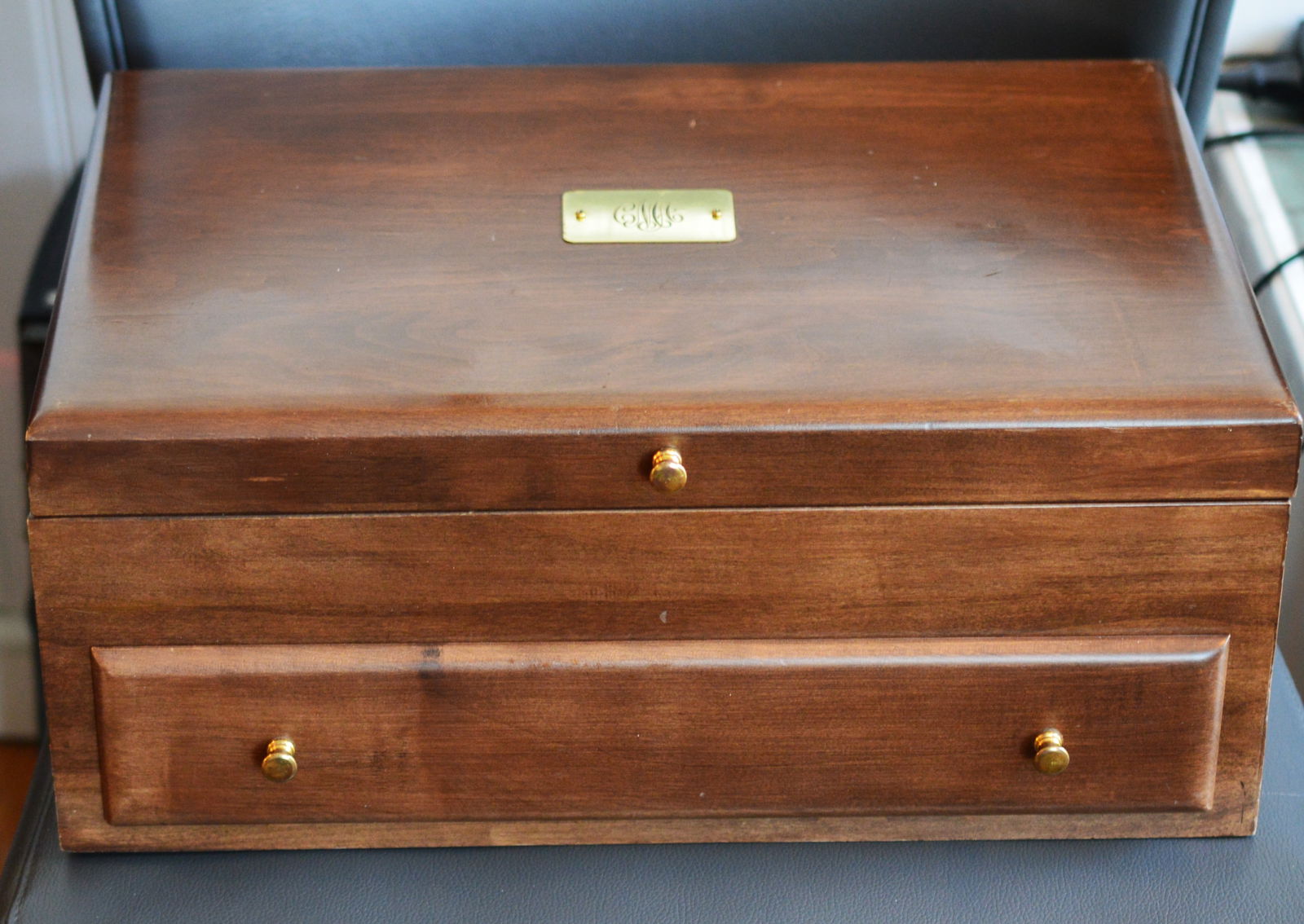 Wood Silverware Storage Chest (1 of 5)