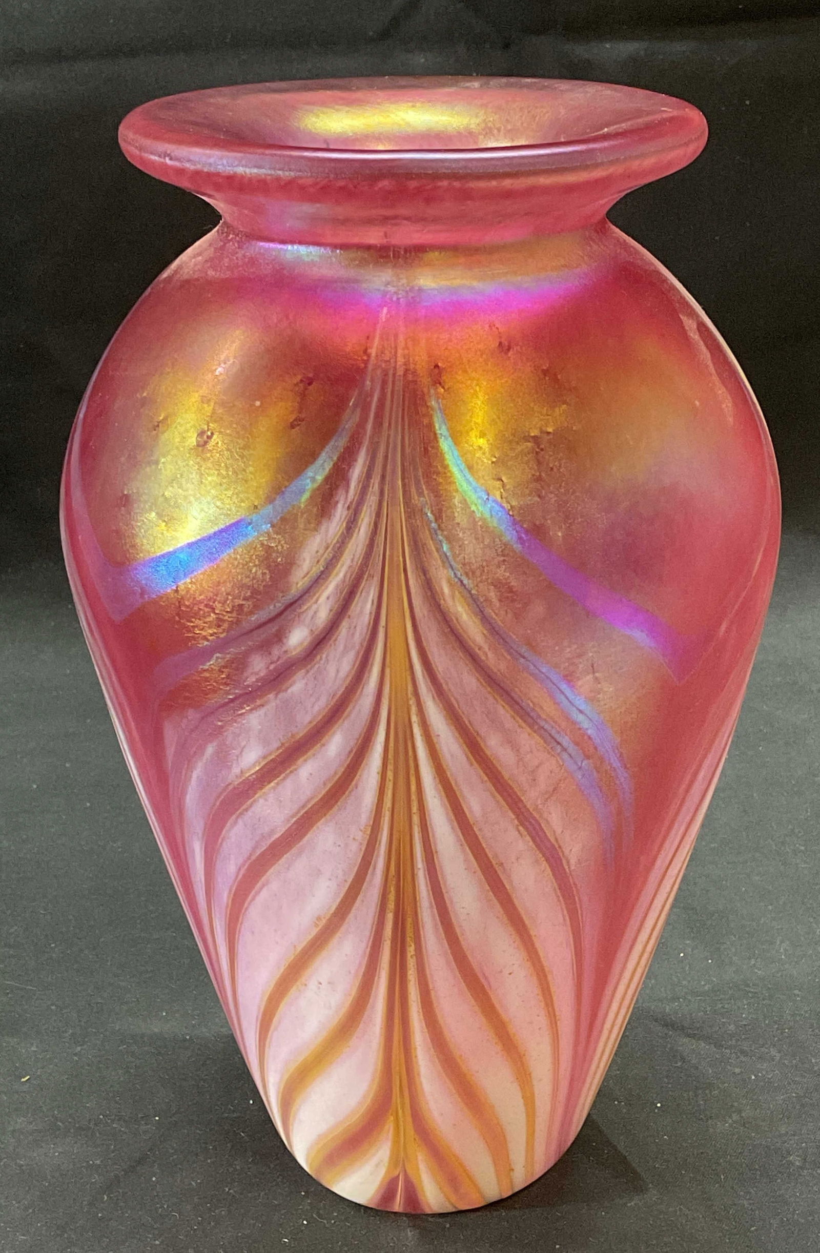 Robert Eickholt Pink Iridescent Art Glass Vase (1 of 6)
